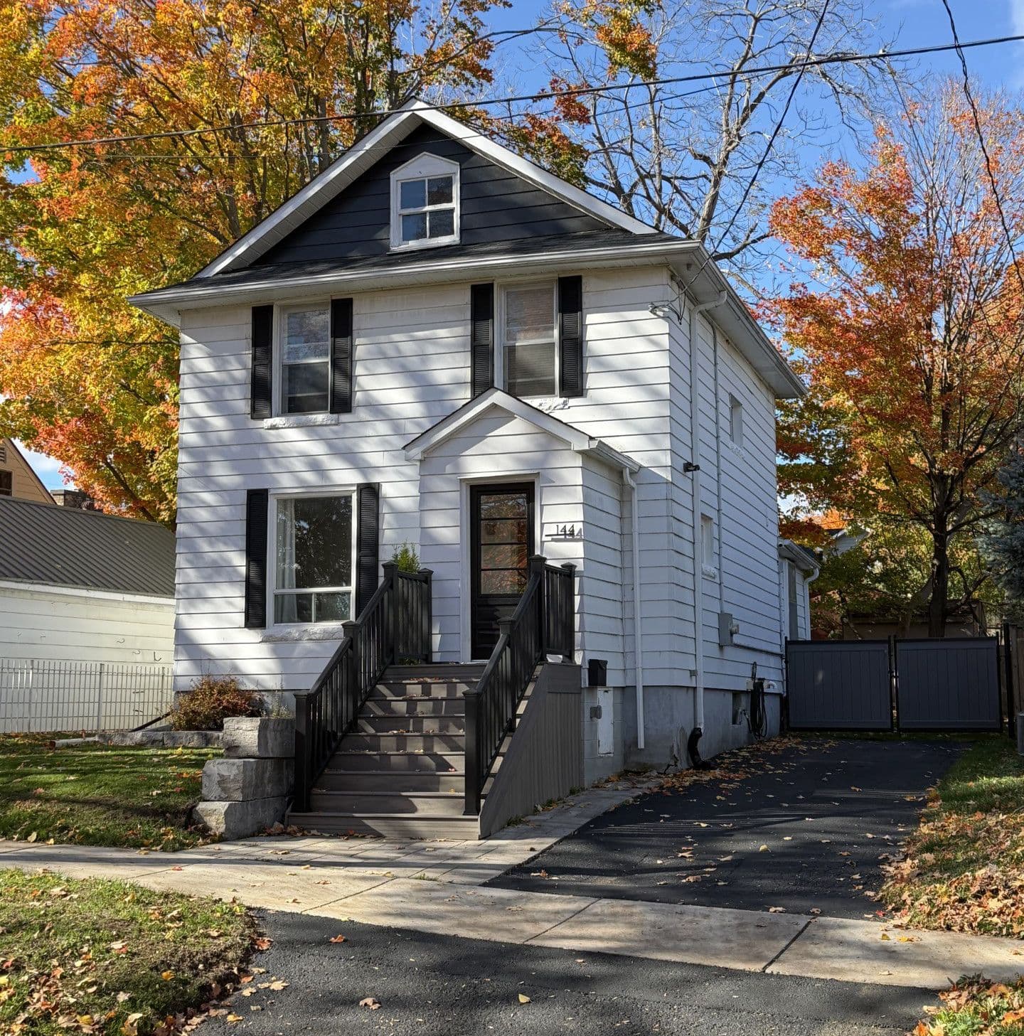 144 Cedar Street, Orillia, ON L3V 2C9