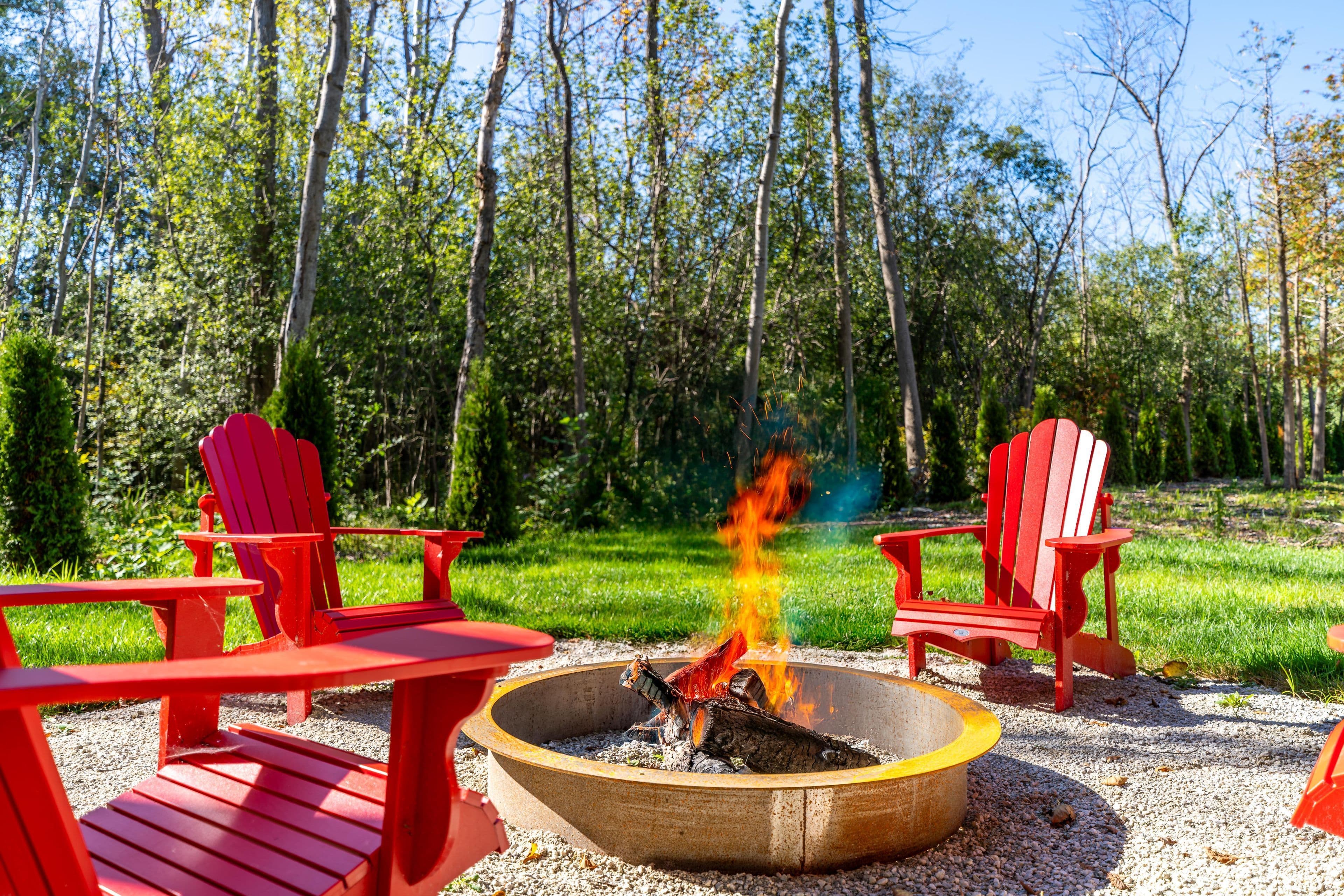 9746 Beachwood Road, Collingwood, ON L9Y 0X2