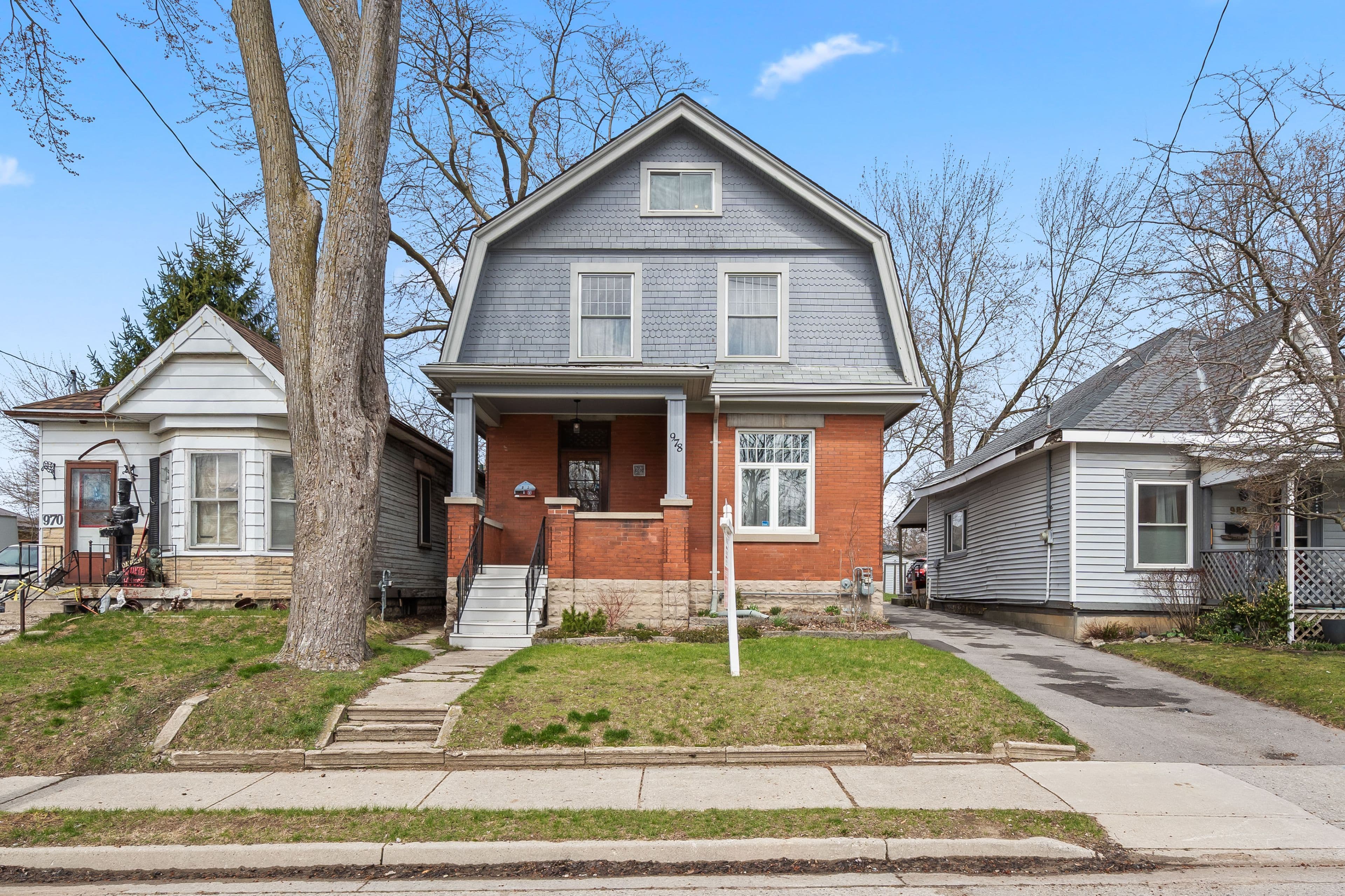 978 Hackett Street, London East, ON N5Z 1M2