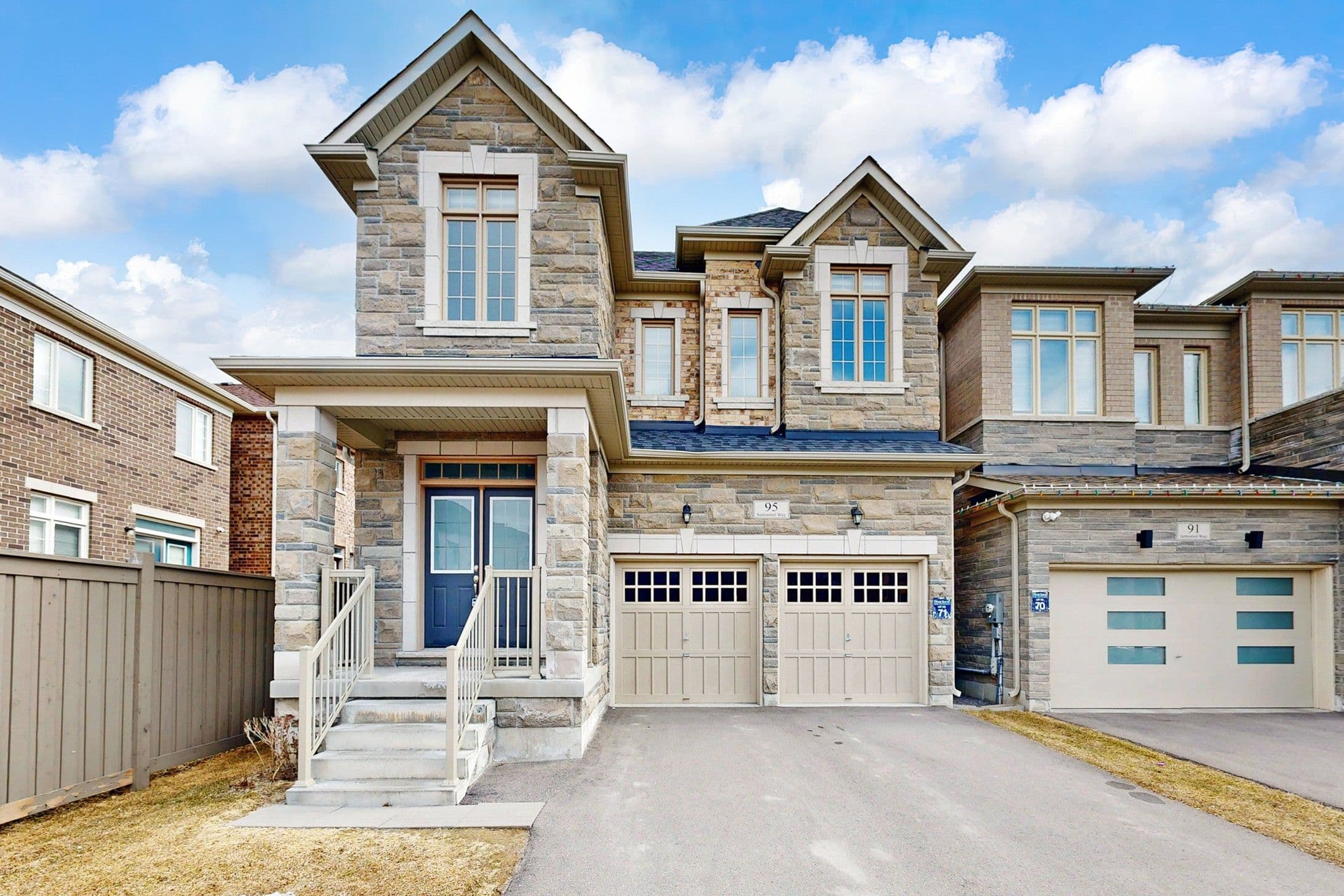 95 Suttonrail Way, Whitchurch-Stouffville, ON L4A 0E4