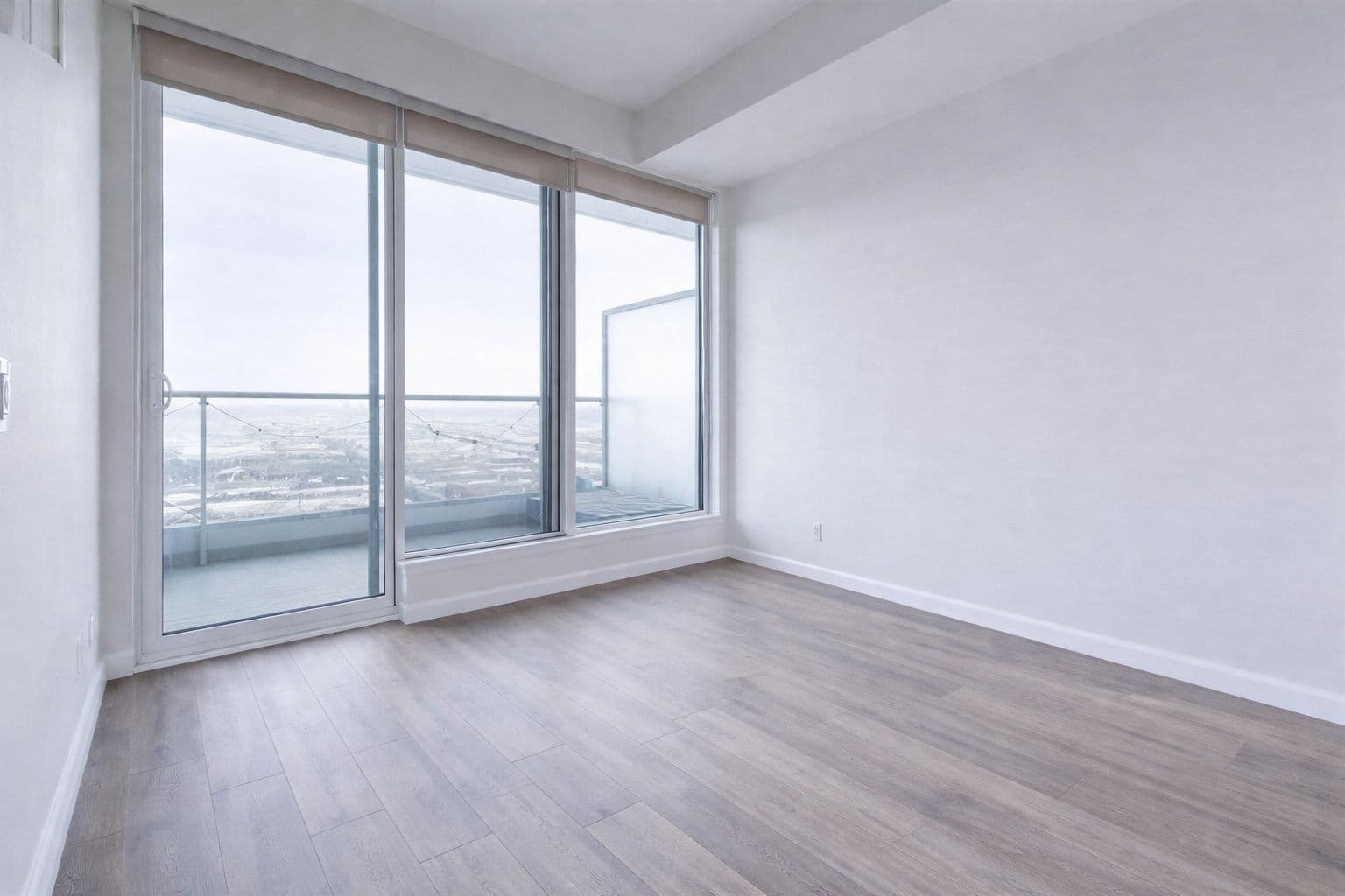 898 Portage Parkway 3001, Vaughan, ON L4K 0J6