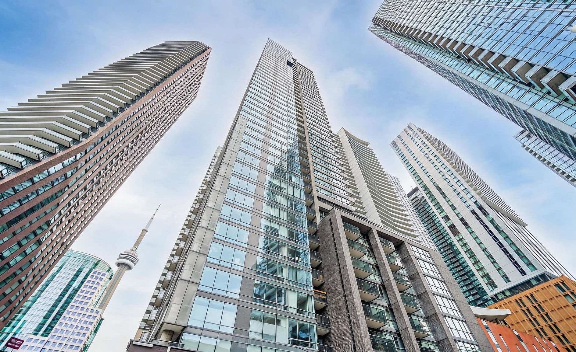 295 Adelaide Street W 214, Toronto C01, ON M5V 0L4