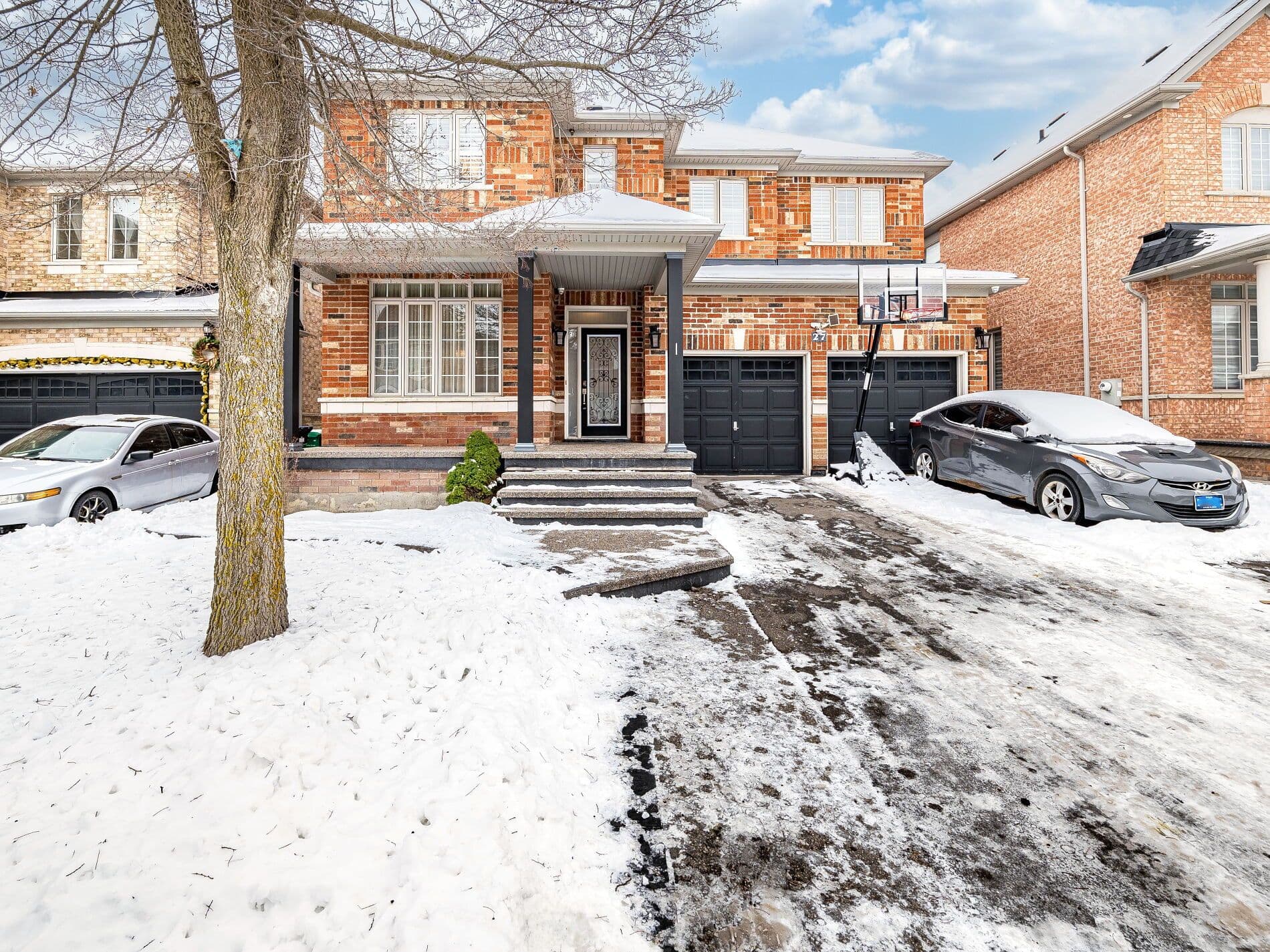 27 Permafrost Drive, Brampton, ON L6R 3M4