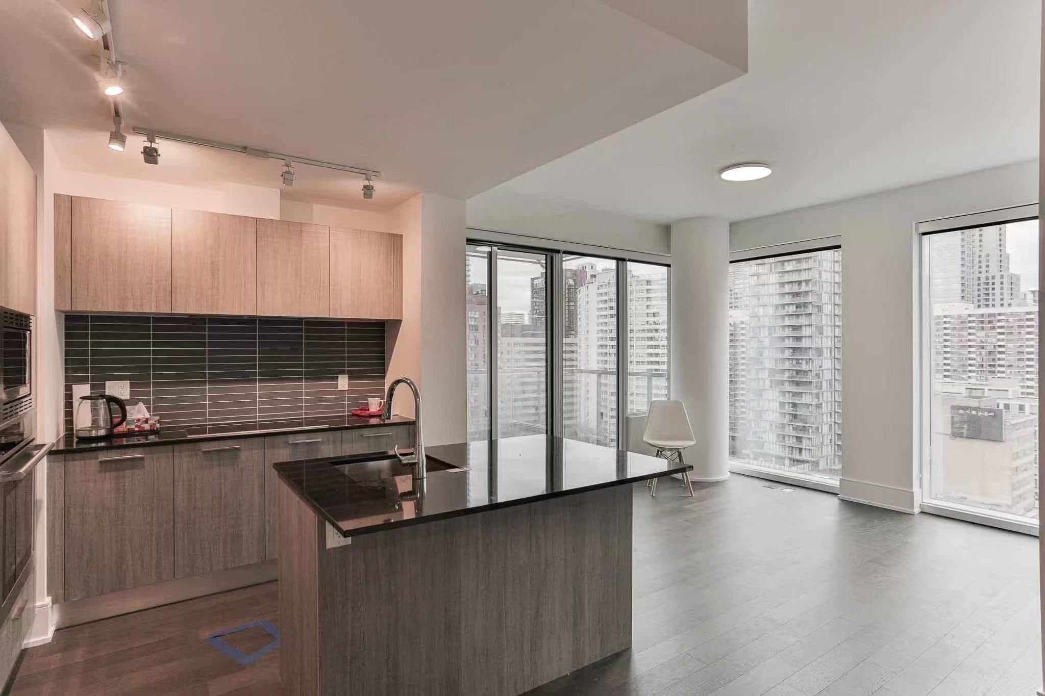 1 Gloucester Street 1716, Toronto C08, ON M4Y 0C7