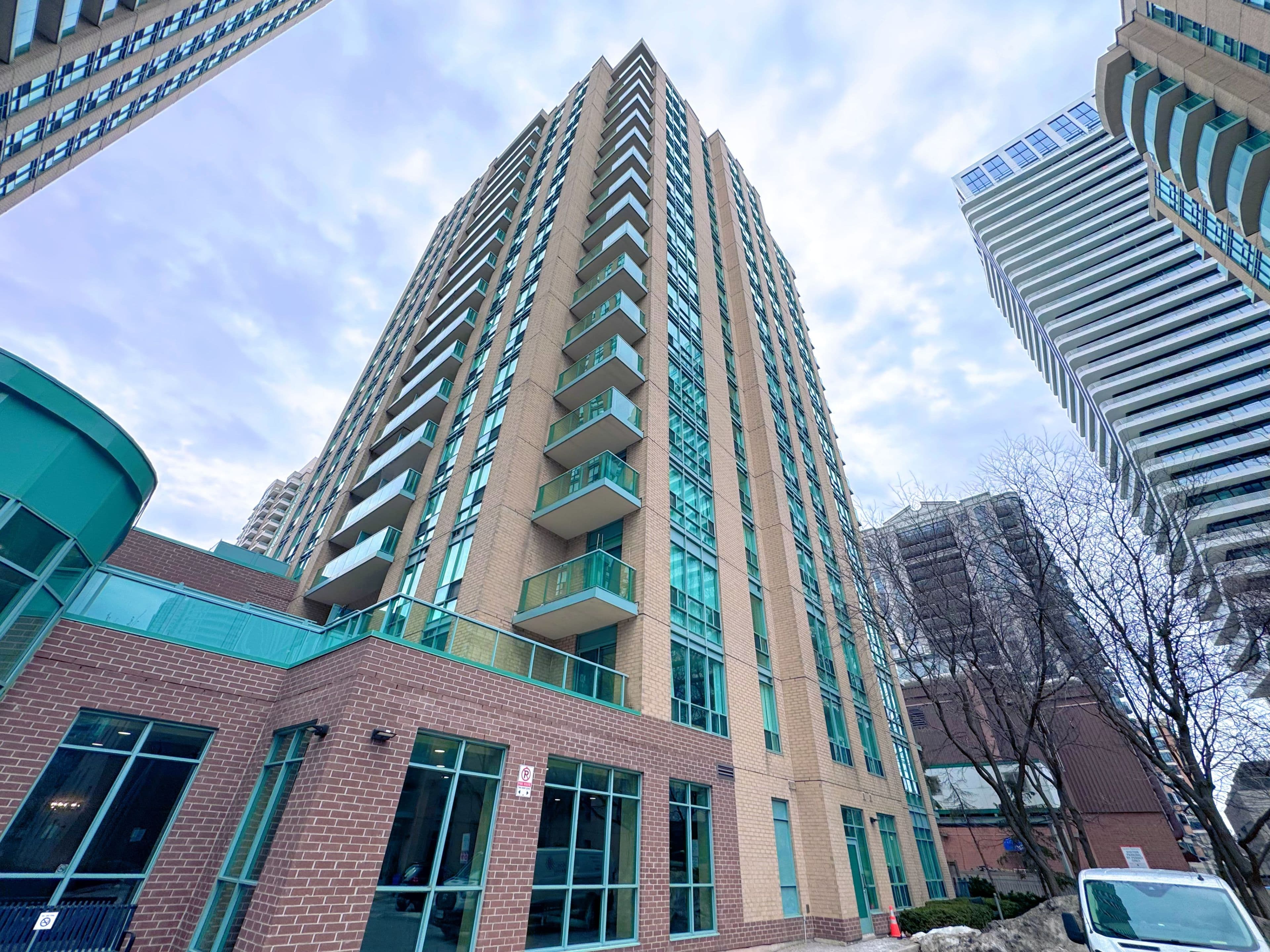 26 Olive Avenue 1102, Toronto C14, ON M2N 7G7