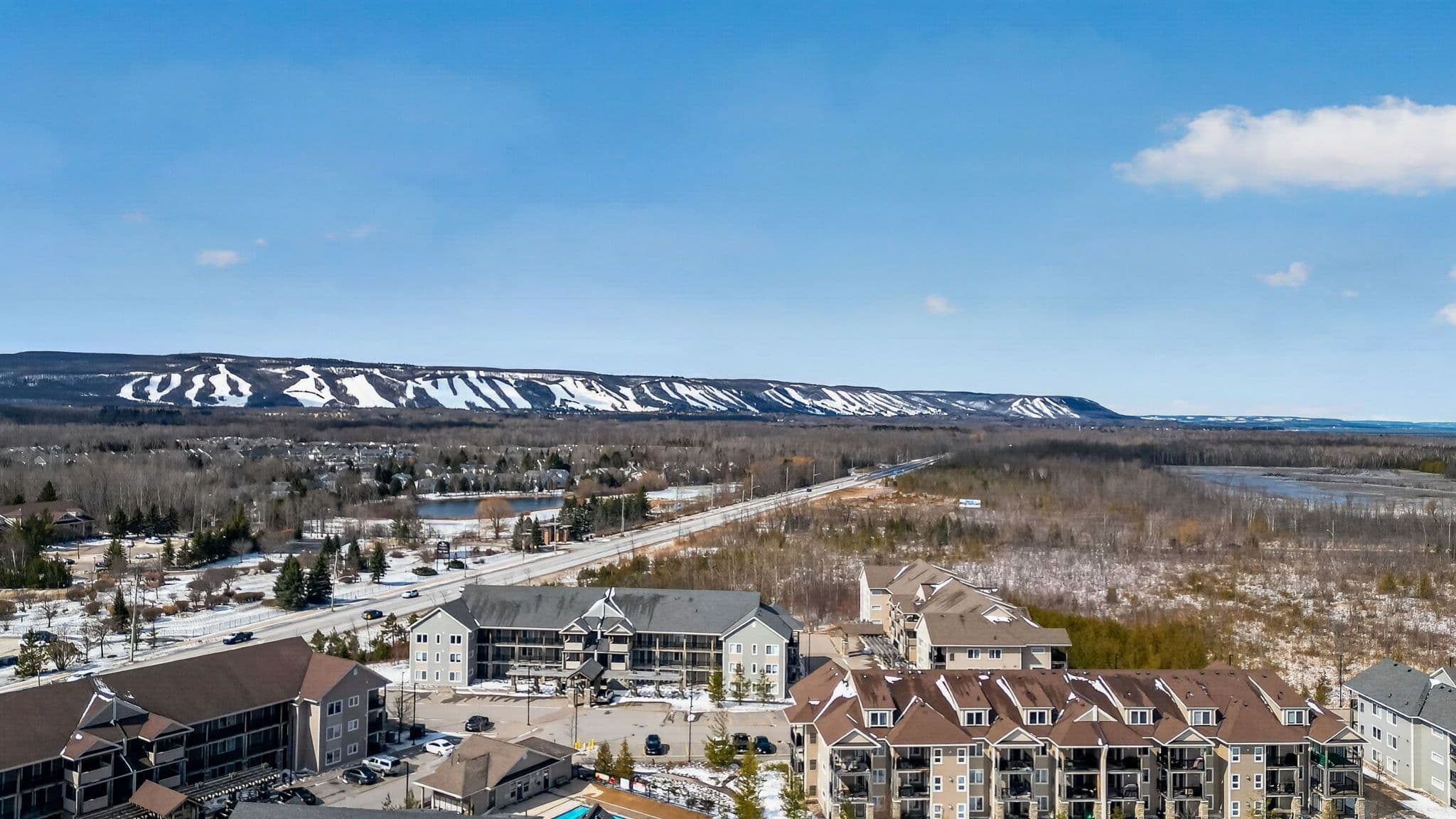 53 Lighthouse Lane W, Collingwood, ON L9Y 5C8