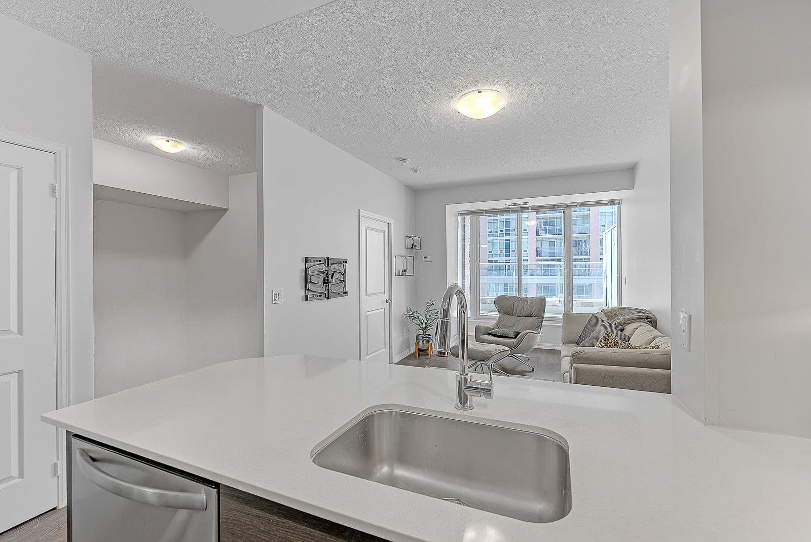 75 East Liberty Street 1111, Toronto C01, ON M6K 3R3