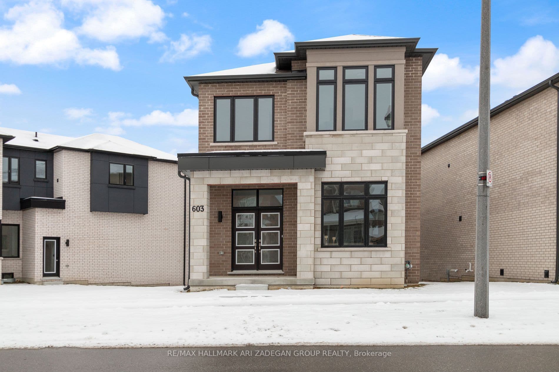 603 Riverland Farms Road LF, Markham, ON L6B 0V3