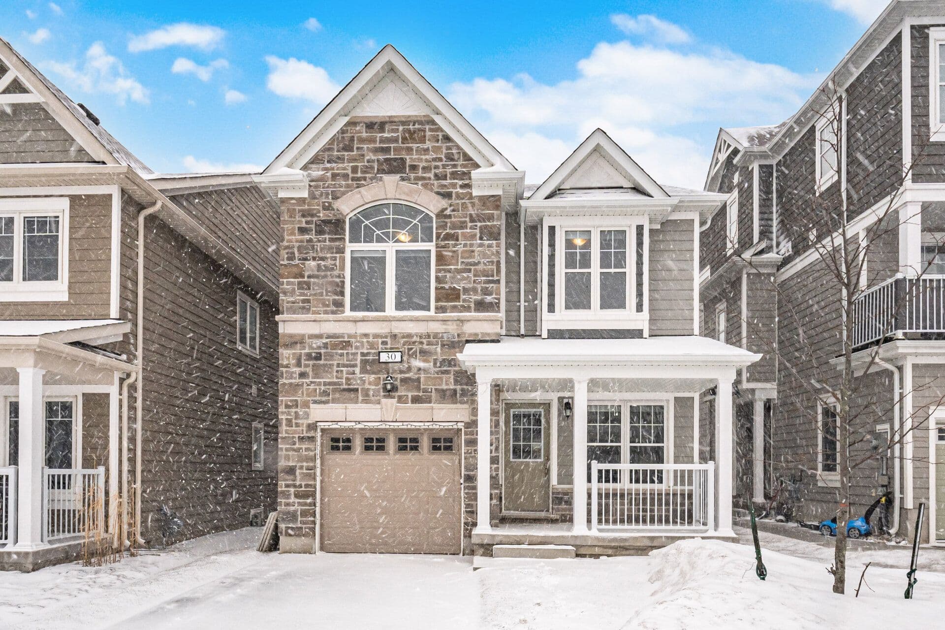30 Hills Thistle Drive, Wasaga Beach, ON L9E 0J3