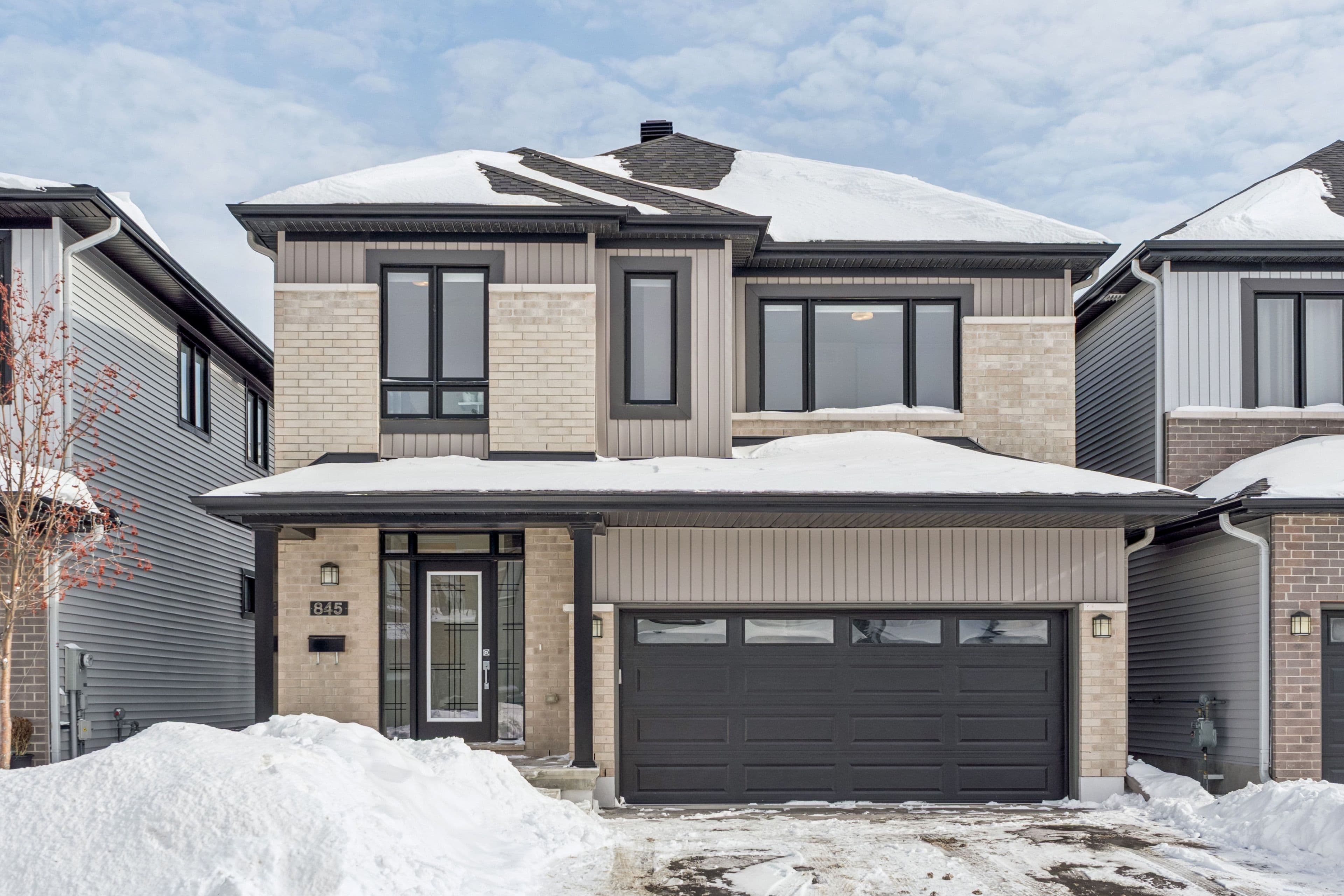 845 Snap Hook Crescent, Barrhaven, ON K2J 6V7