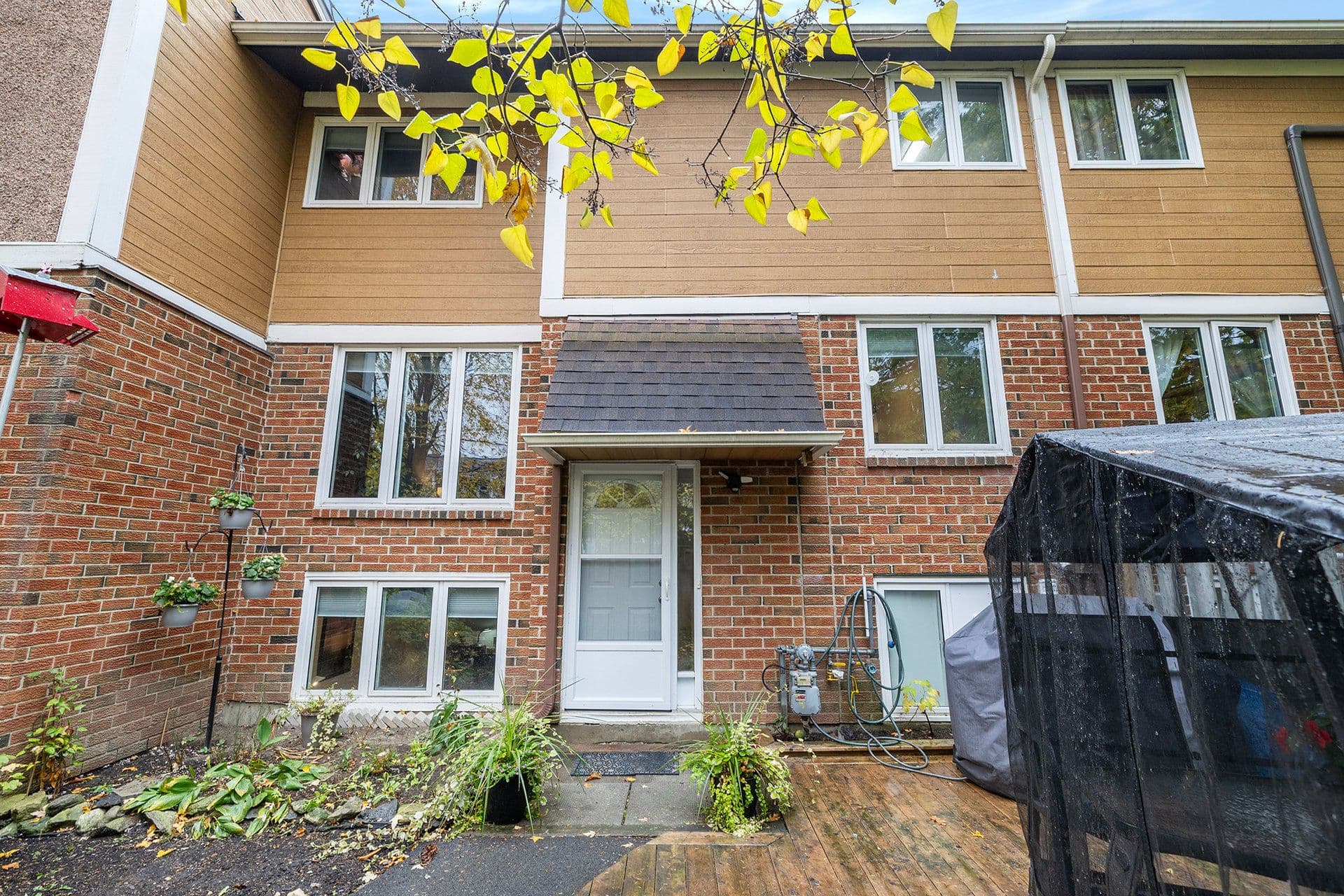 142 Salter Crescent, Kanata, ON K2K 1Y8