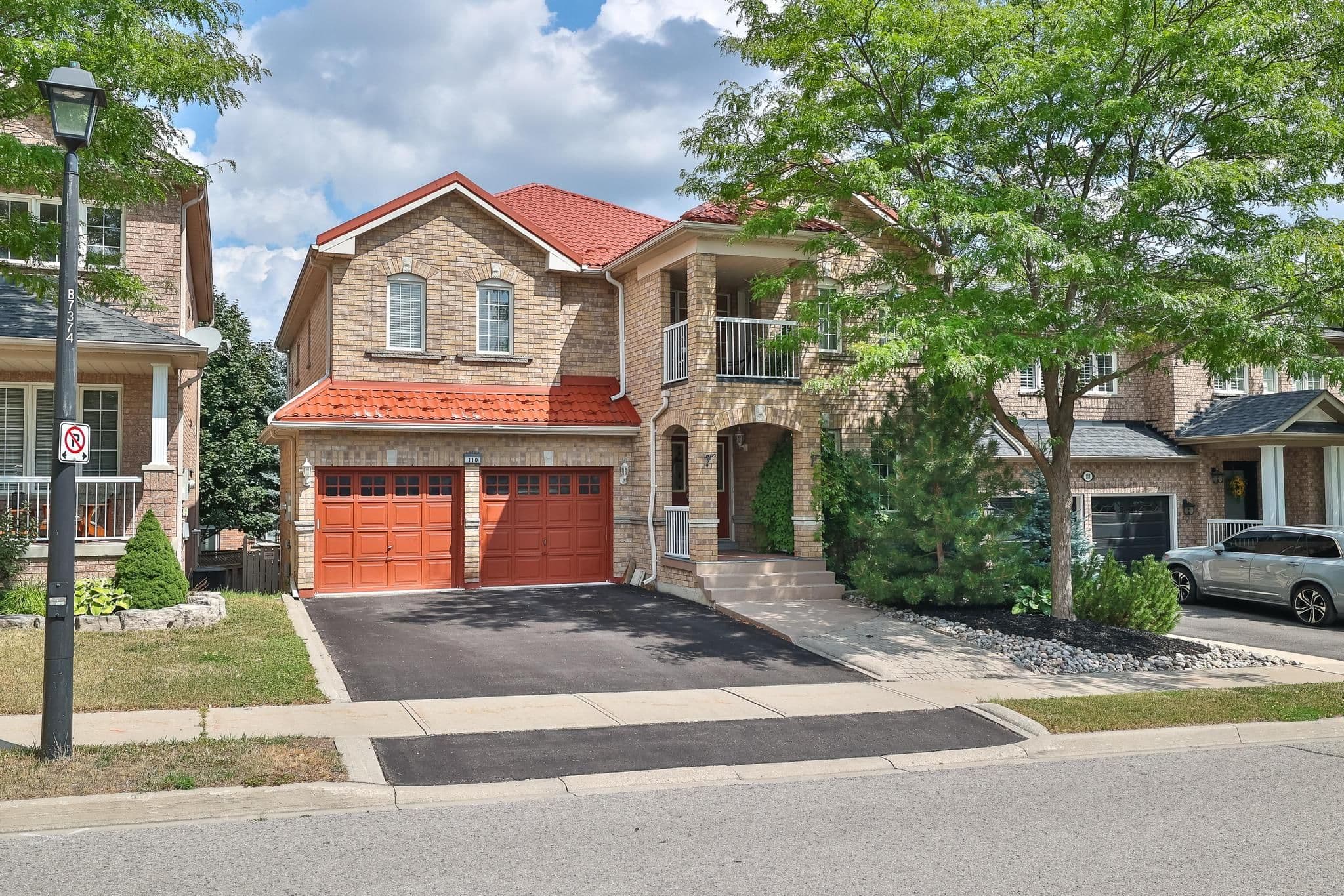110 Red River Crescent, Newmarket, ON L3X 2R1