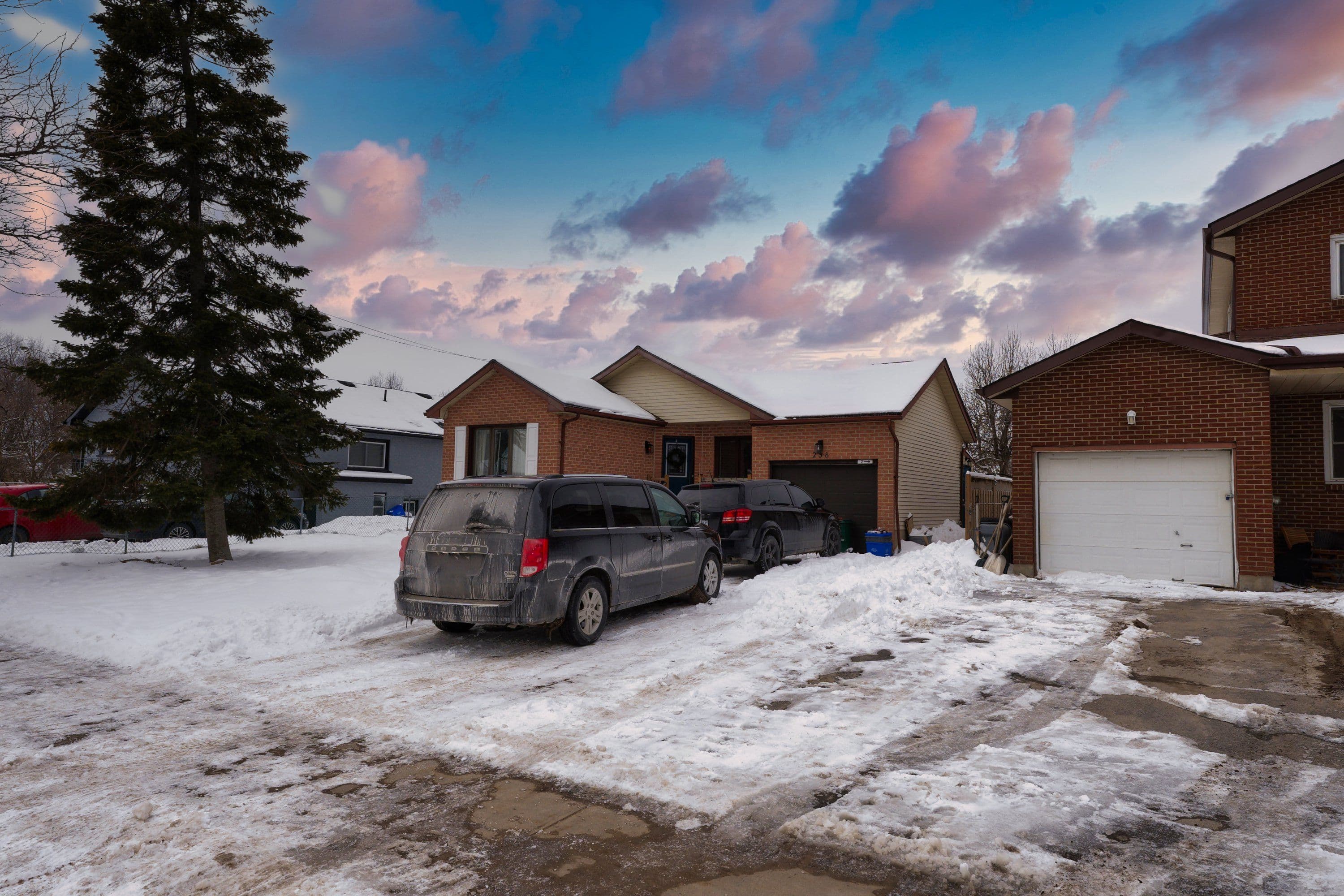 258 KINGSCOURT Avenue 2, Kingston, ON K7K 6C9