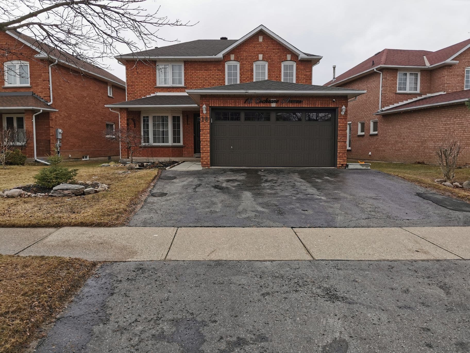 16 Cochrane Avenue, Brampton, ON L6Z 4J4