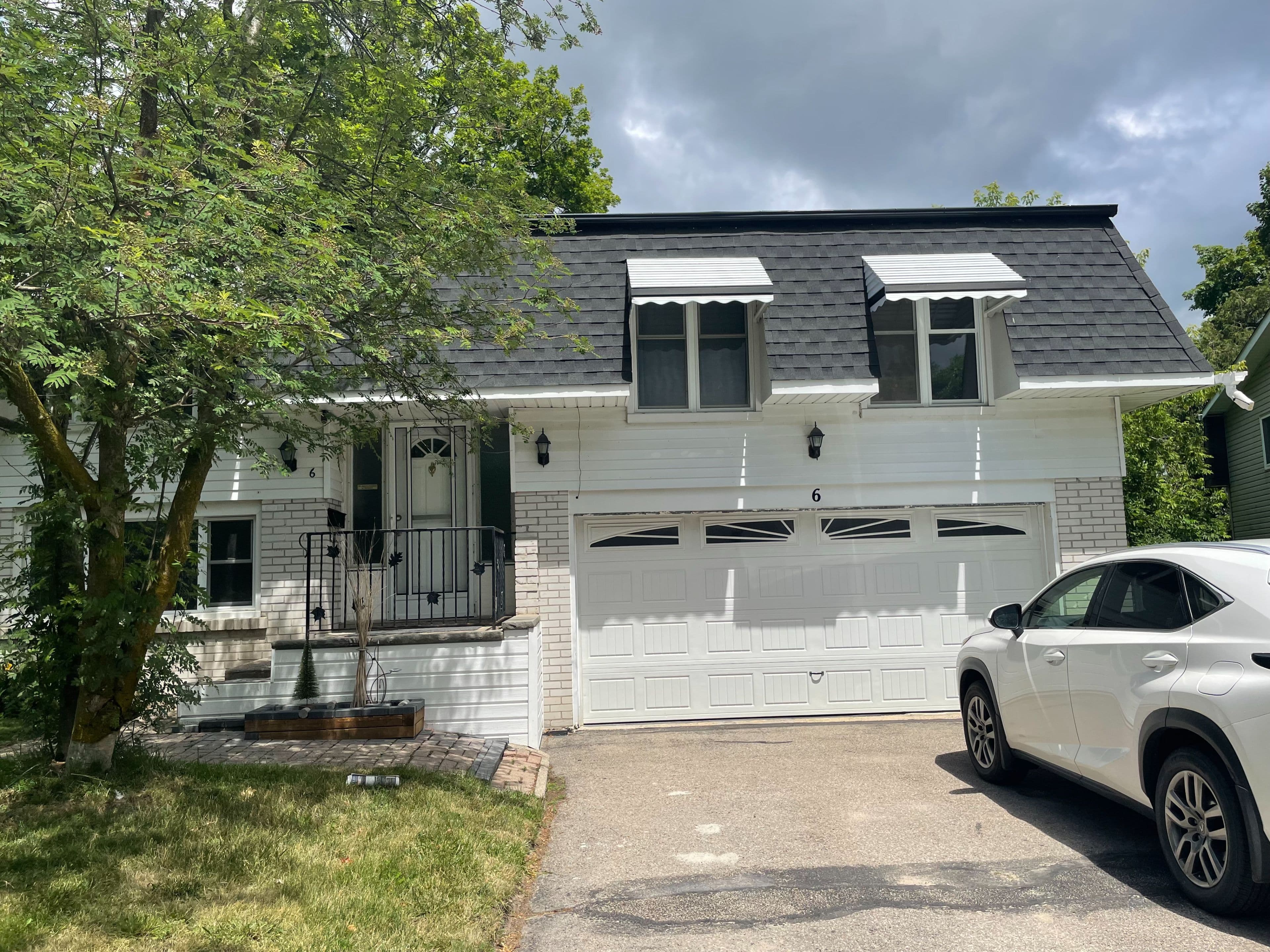 6 Wall Court Main, Barrie, ON L4M 5A4