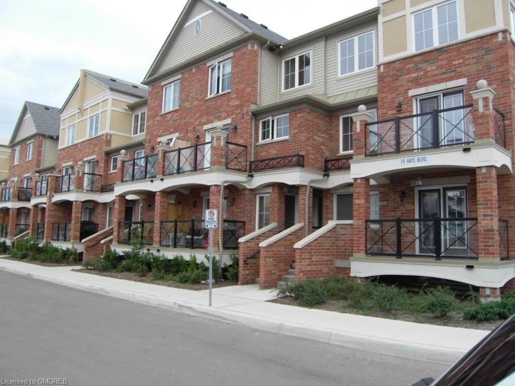 19 Hays Boulevard 19, Oakville, ON L6H 0H8