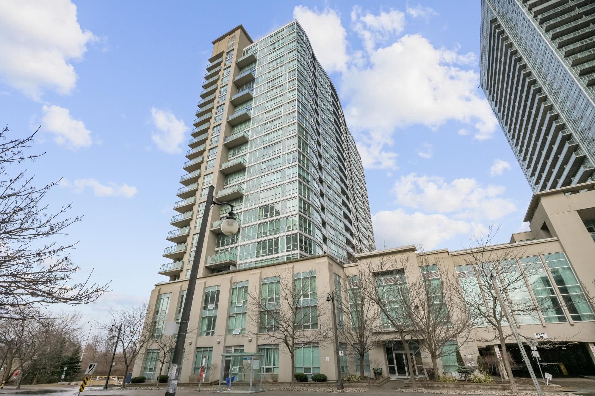 185 Legion Road N 608, Toronto W06, ON M8Y 0A1