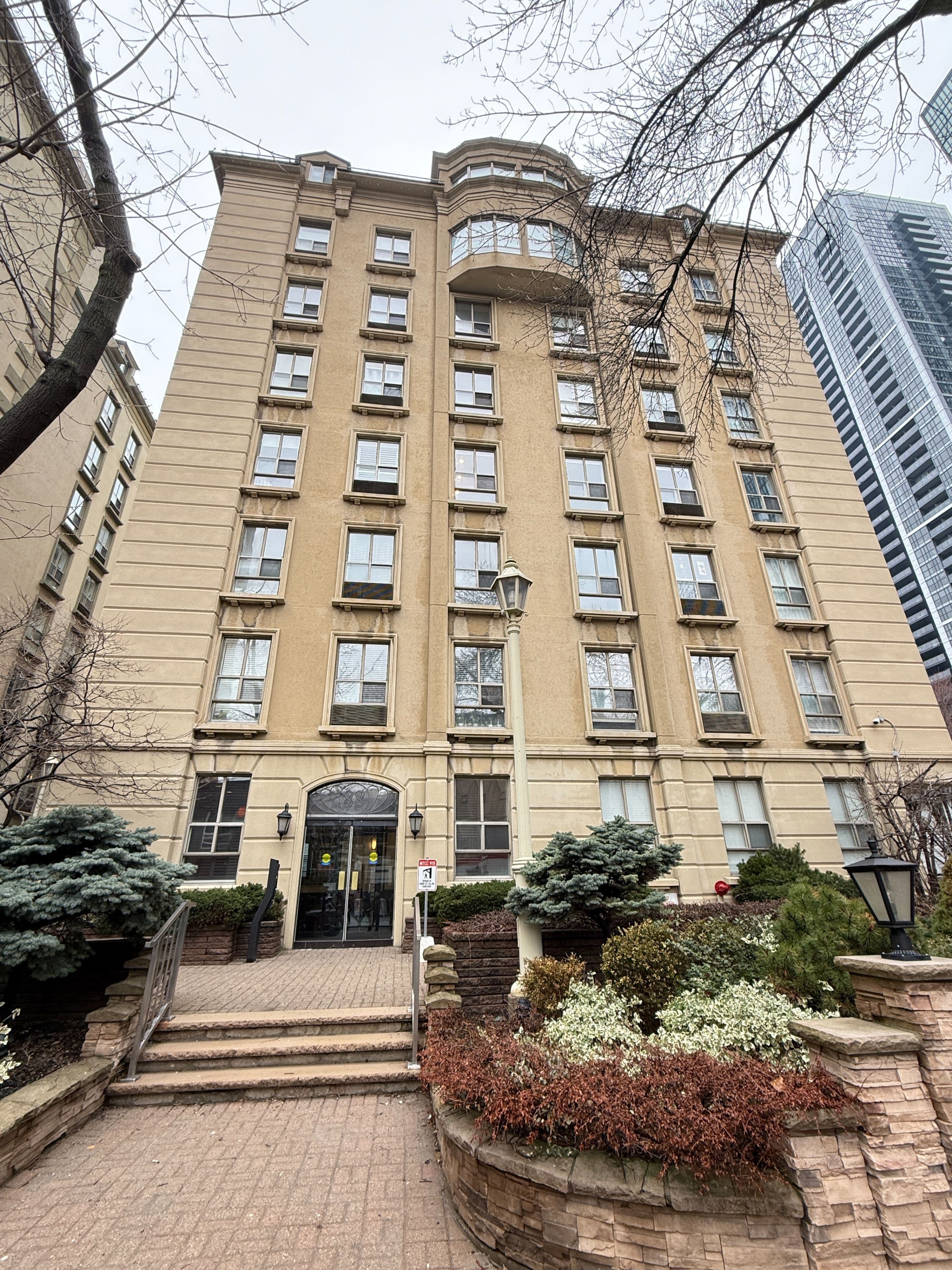 88 Charles Street E 611, Toronto C08, ON M4Y 2W7