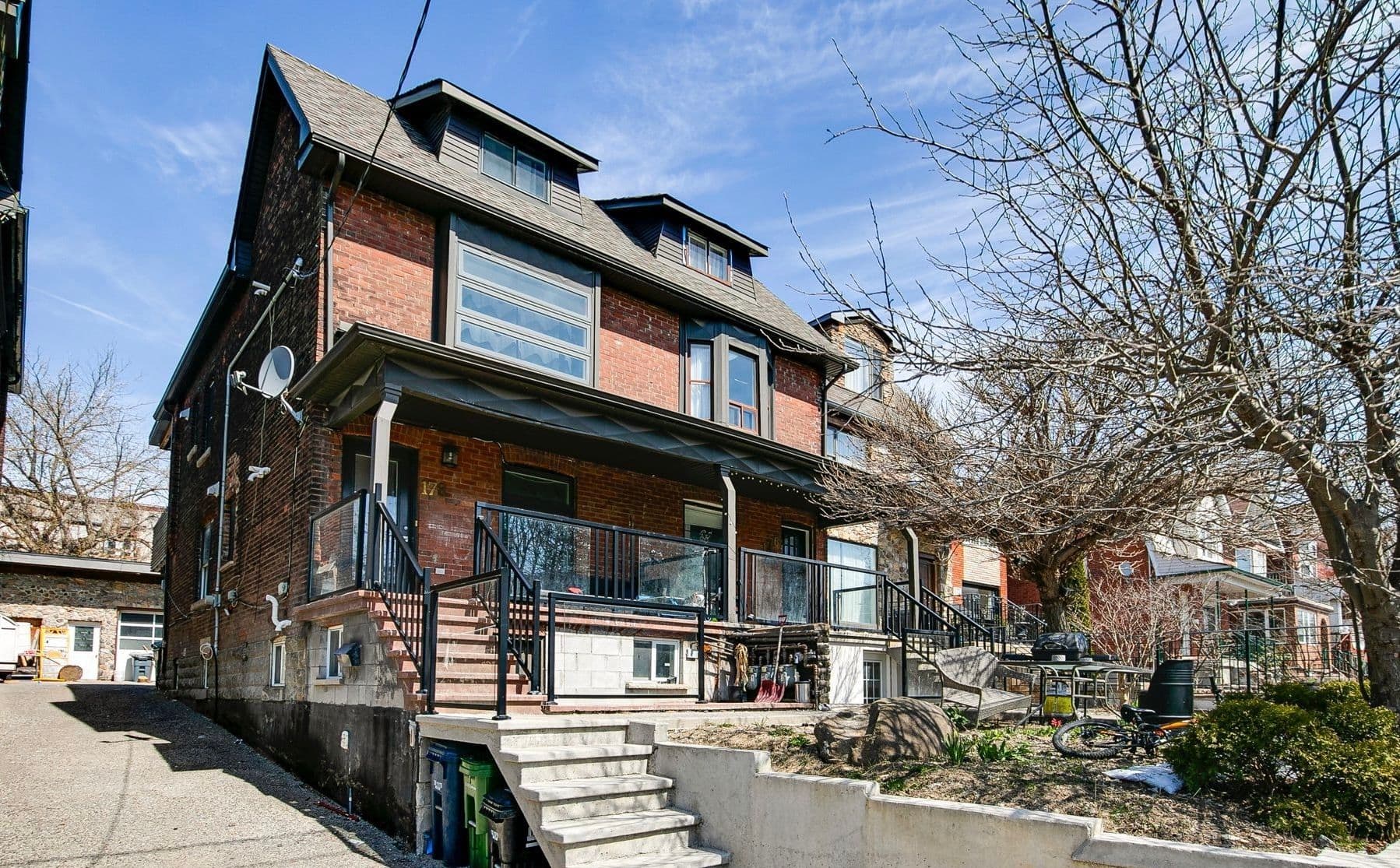 178 Rosemount Avenue Lower, Toronto W03, ON M6H 2M9