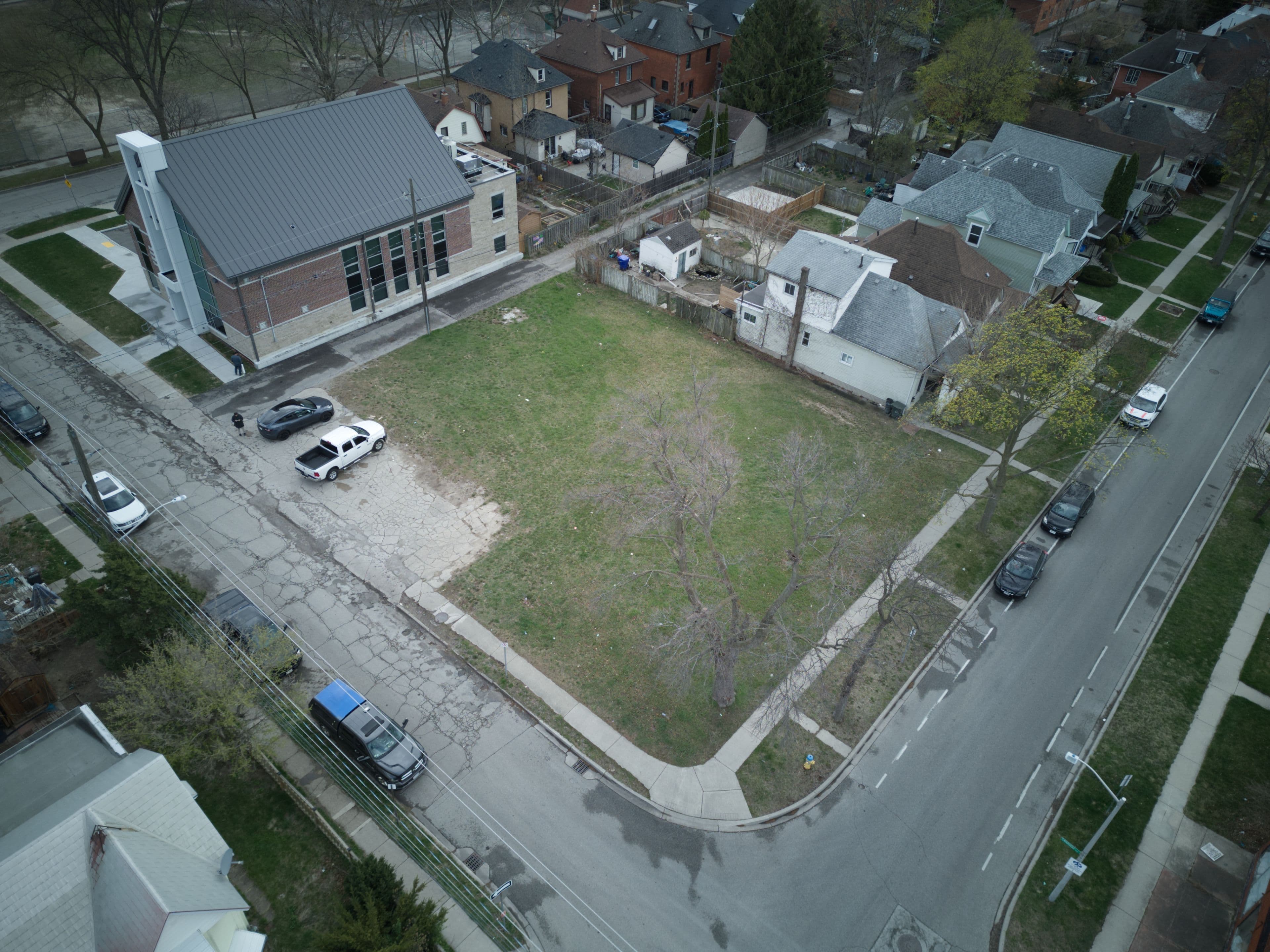 808 Lincoln Avenue, Windsor, ON N8Y 2H1