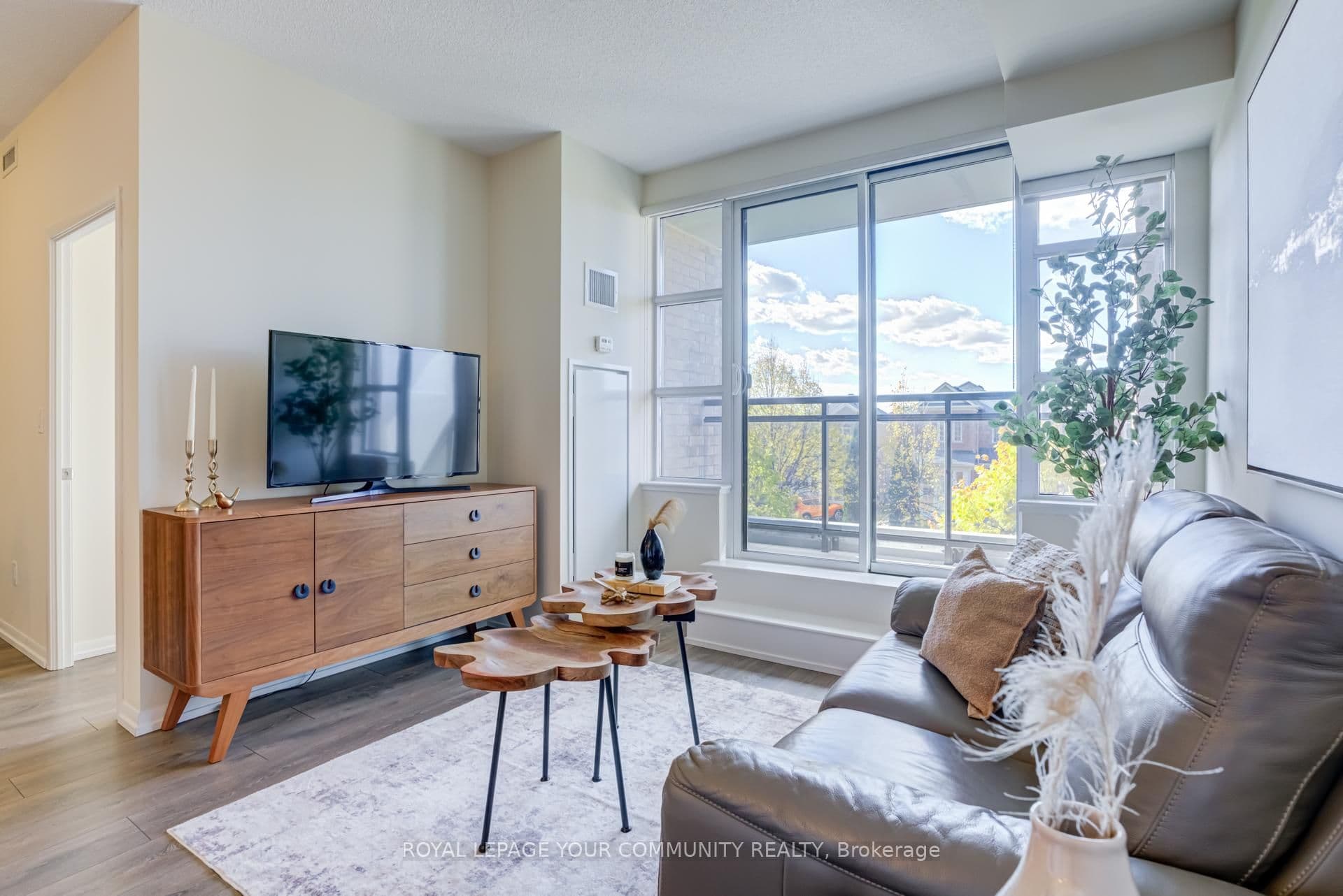 540 Bur Oak Avenue 222, Markham, ON L6C 0Y2