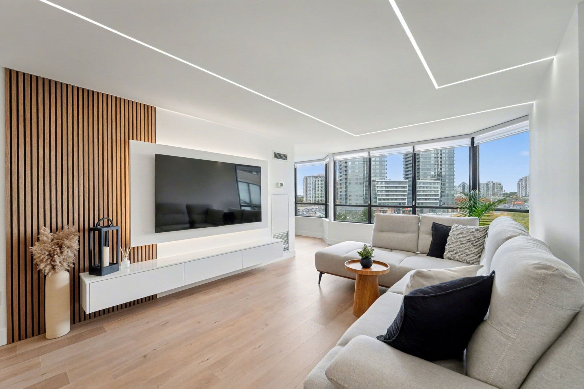 7420 Bathurst Street 712, Vaughan, ON L4J 6X4