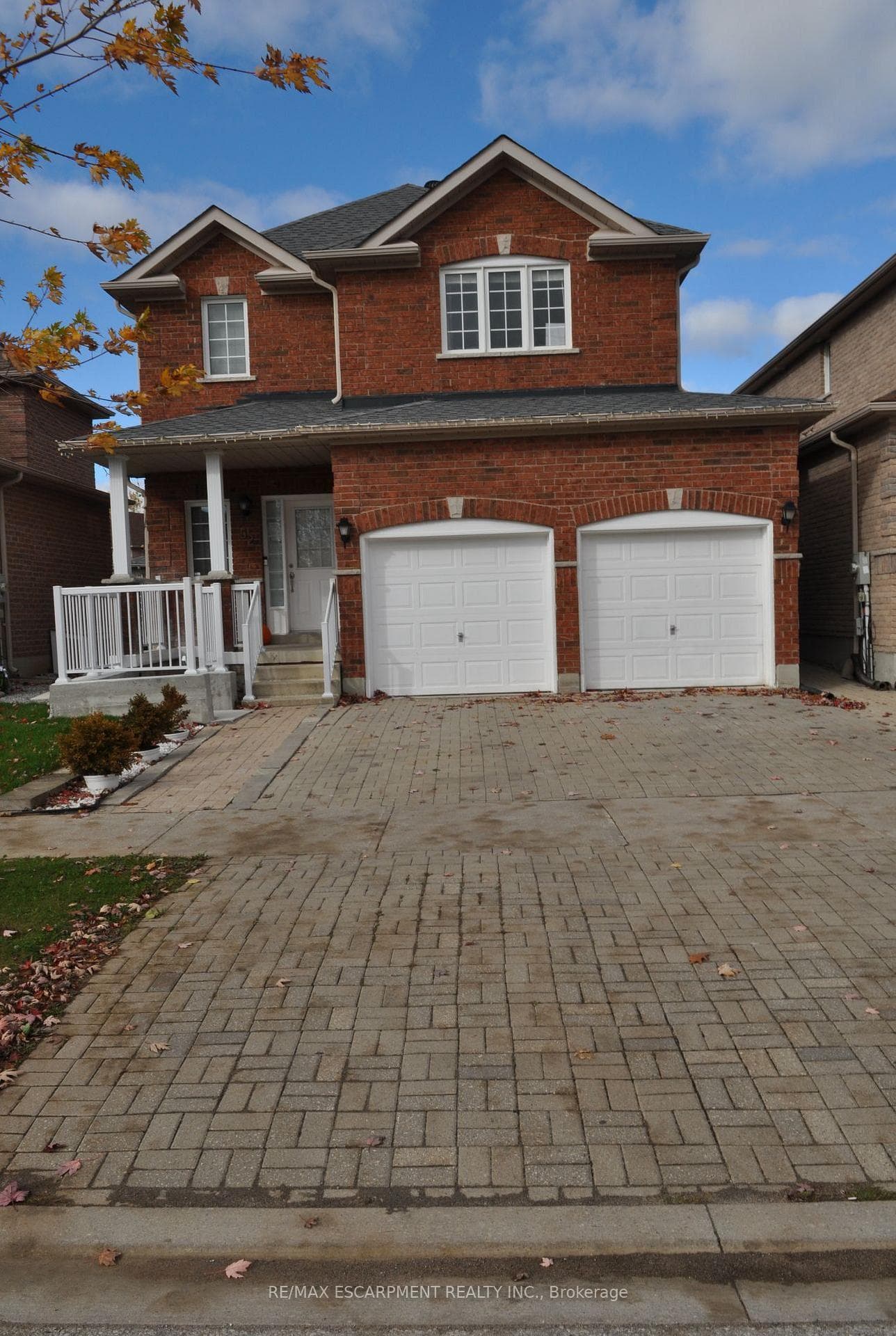 52 Arlington Drive 1, Georgina, ON L4P 4H6