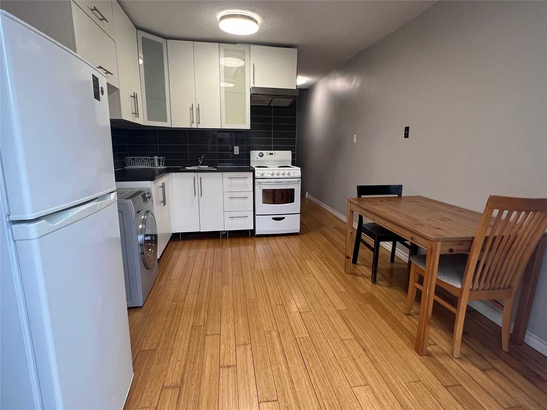 678 Bathurst Street 2, Toronto C01, ON M5S 2R3