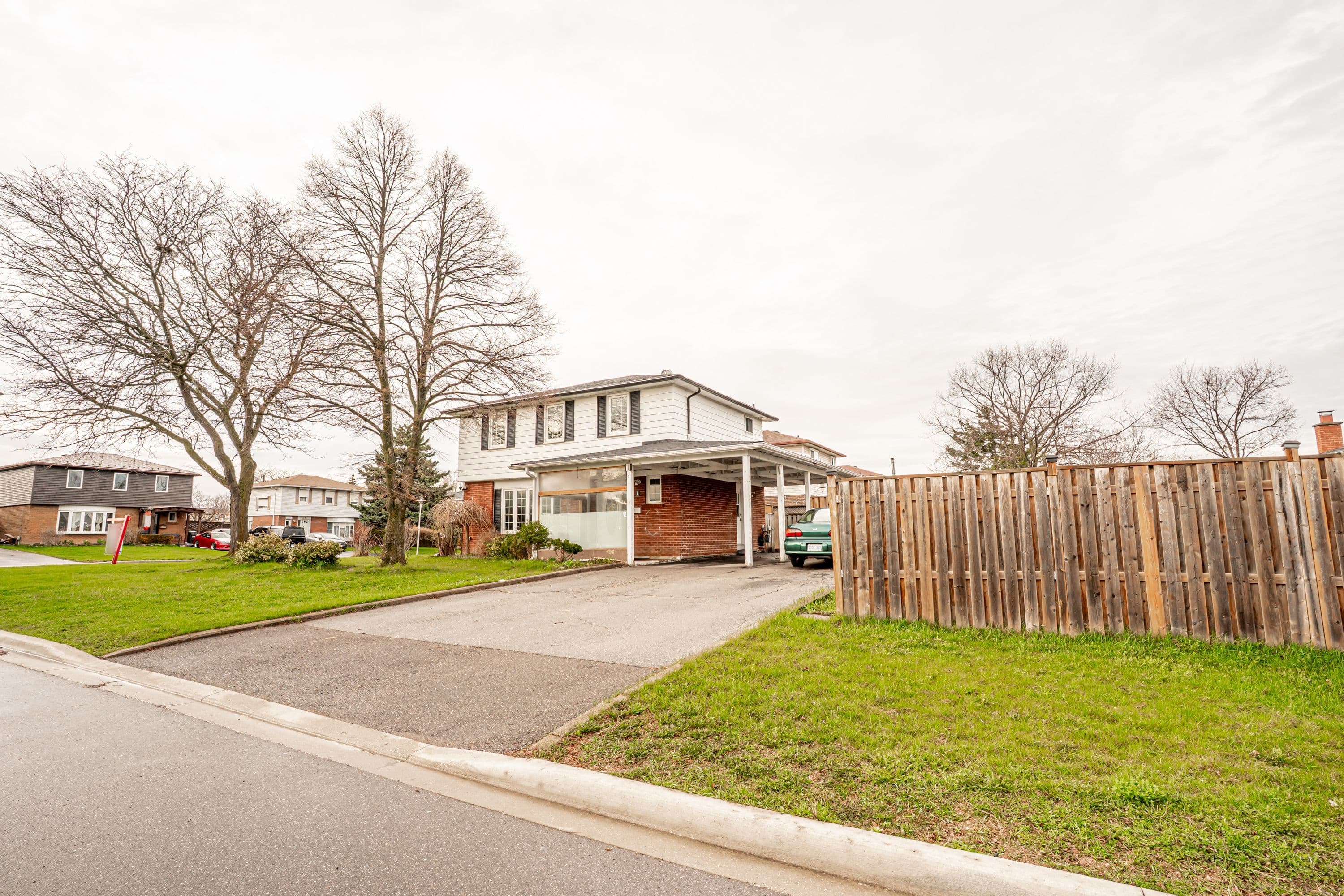 1 Elrose Road, Brampton, ON L6T 2C2