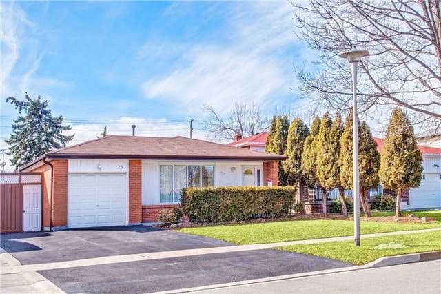 25 Glebe Crescent, Brampton, ON L6S 1E9