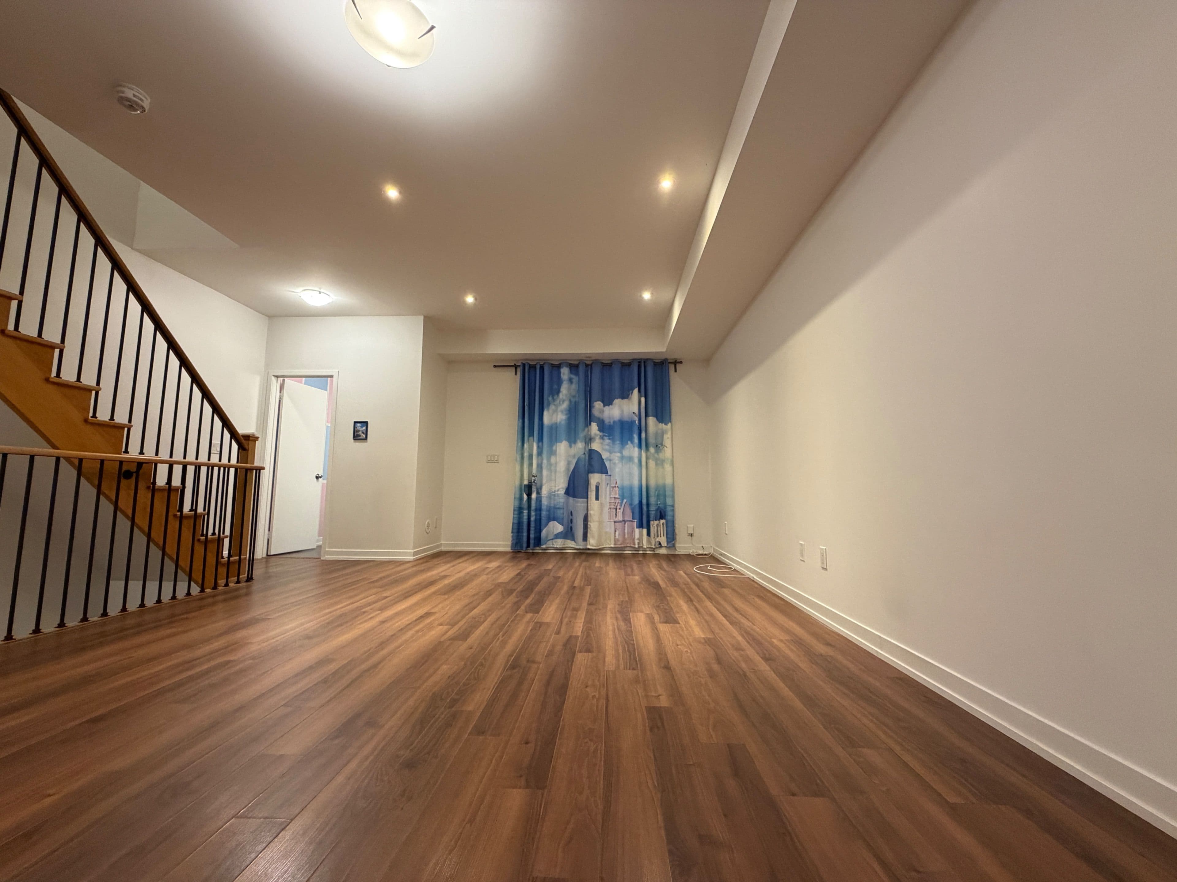 302 Clay Stones Street, Newmarket, ON L3X 0M1