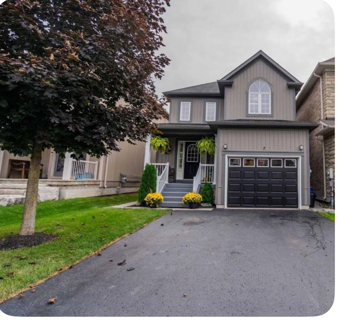 7 Broome Avenue Main, Clarington, ON L1E 0B1