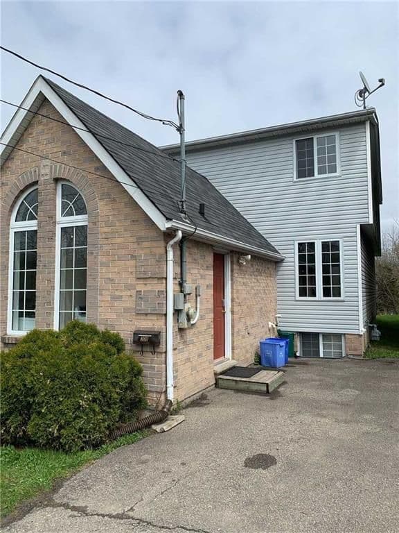 308 Oakdale Avenue, St. Catharines, ON L2P 2T5
