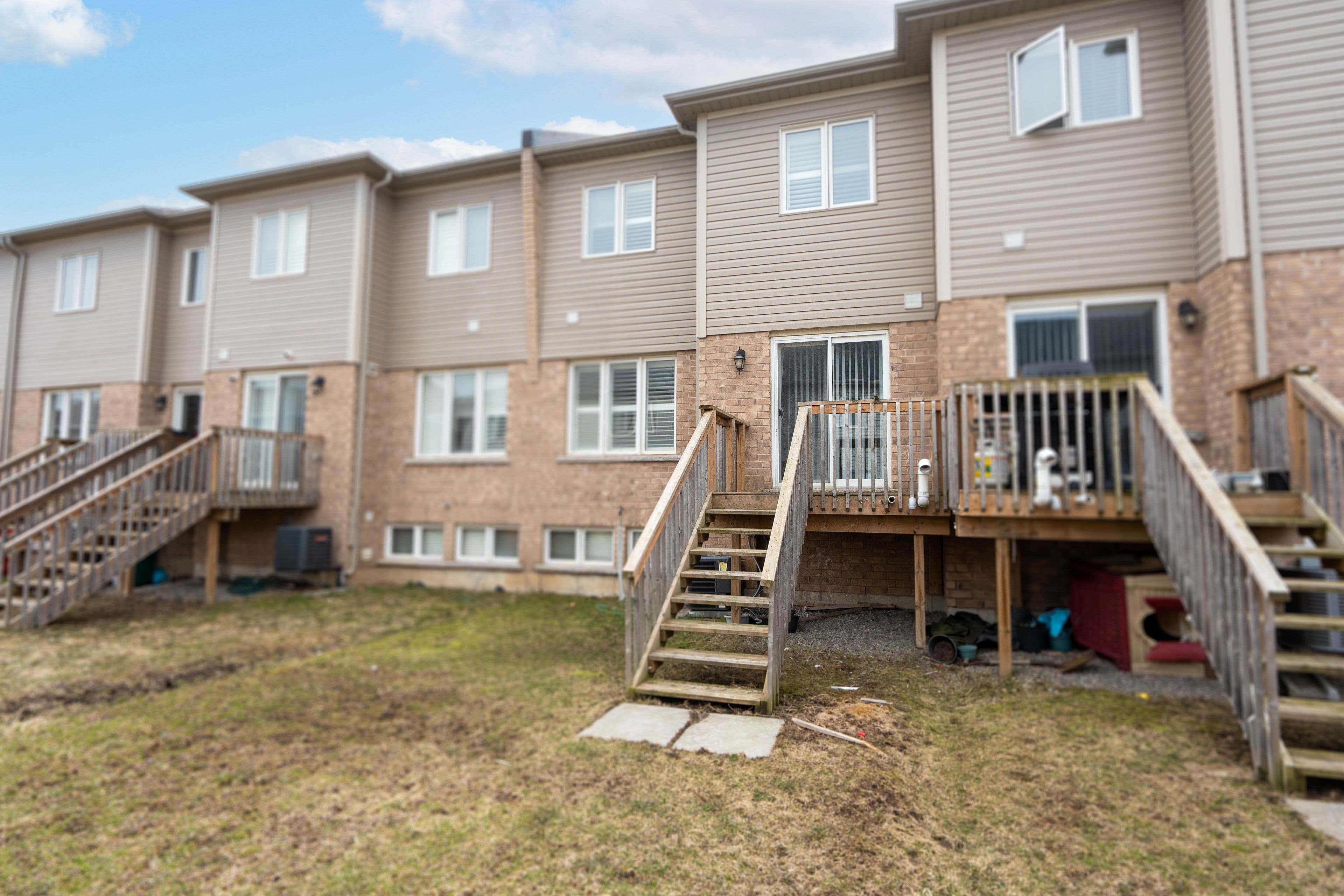 29 Cole Crescent, Brantford, ON N3T 0P4