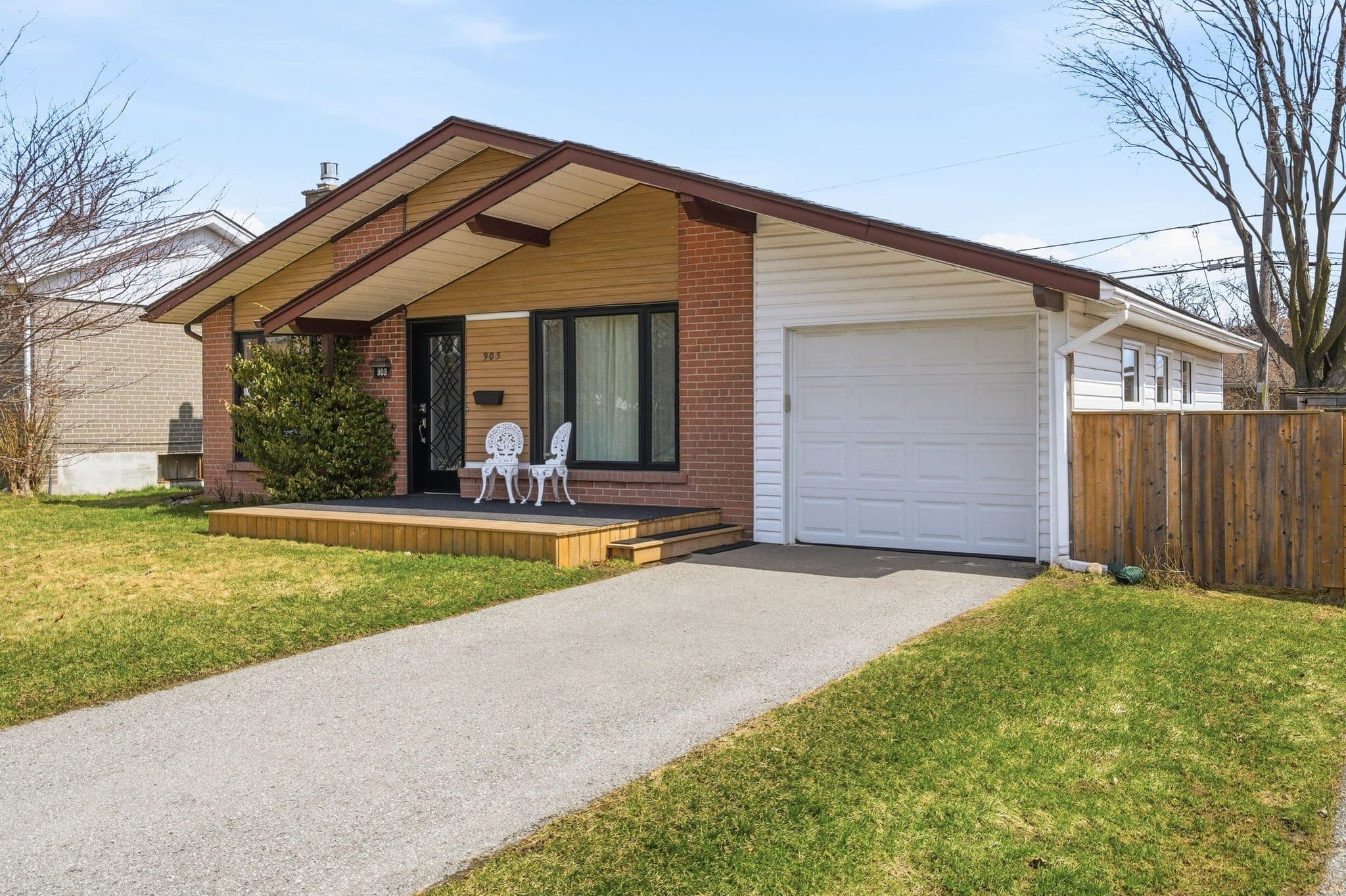 903 Naroch Boulevard, Pickering, ON L1W 1T1