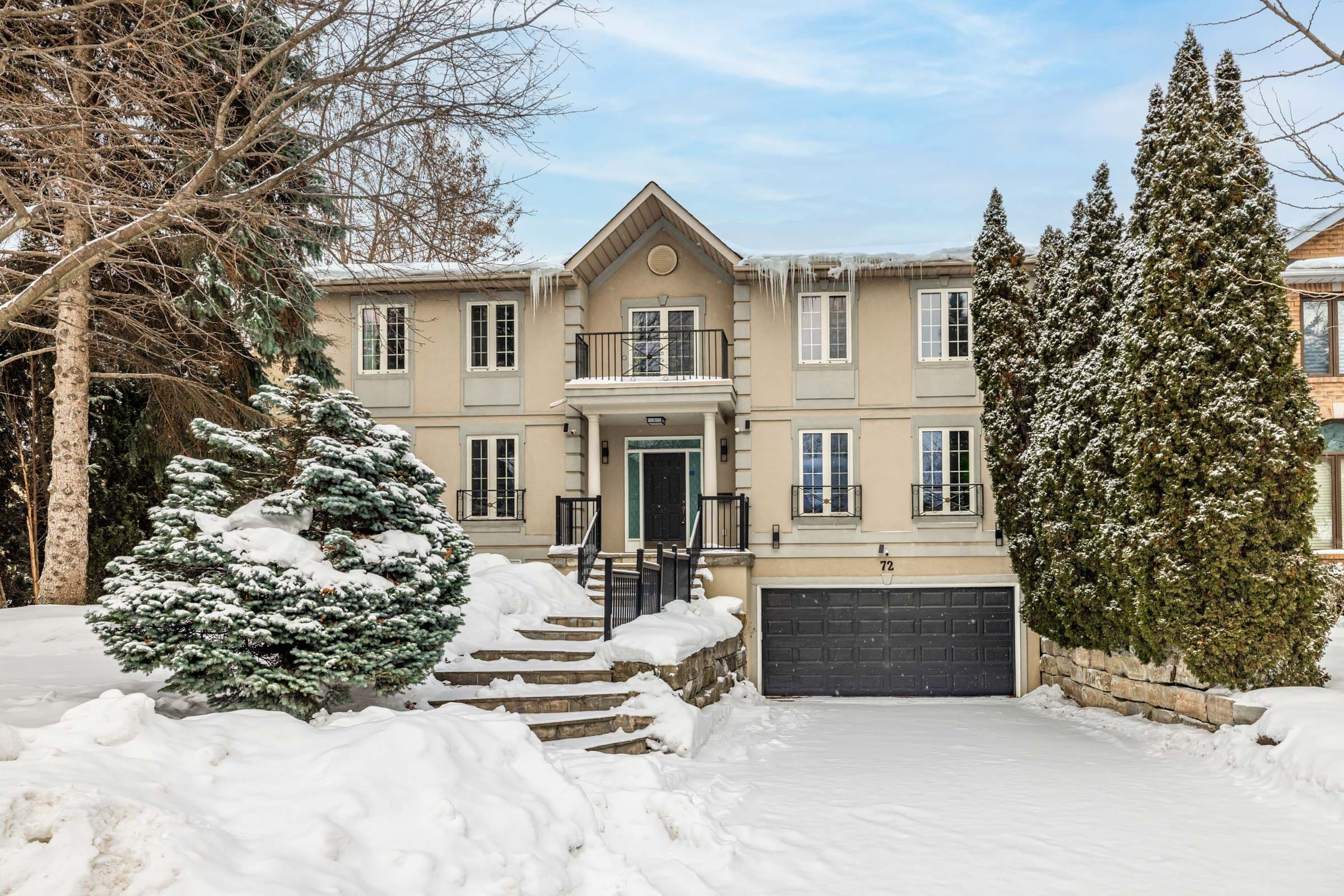 72 Aldershot Crescent, Toronto C12, ON M2P 1M1
