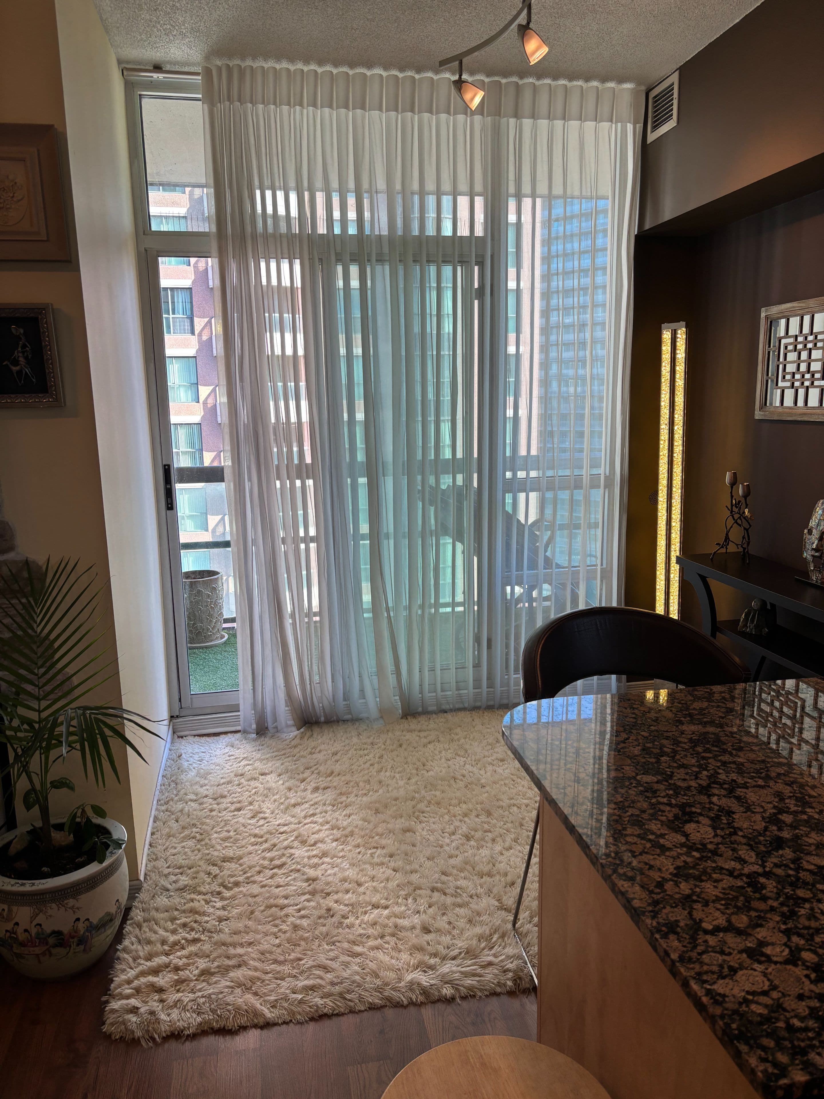 509 Beecroft Road 2002, Toronto C07, ON M2N 0A3