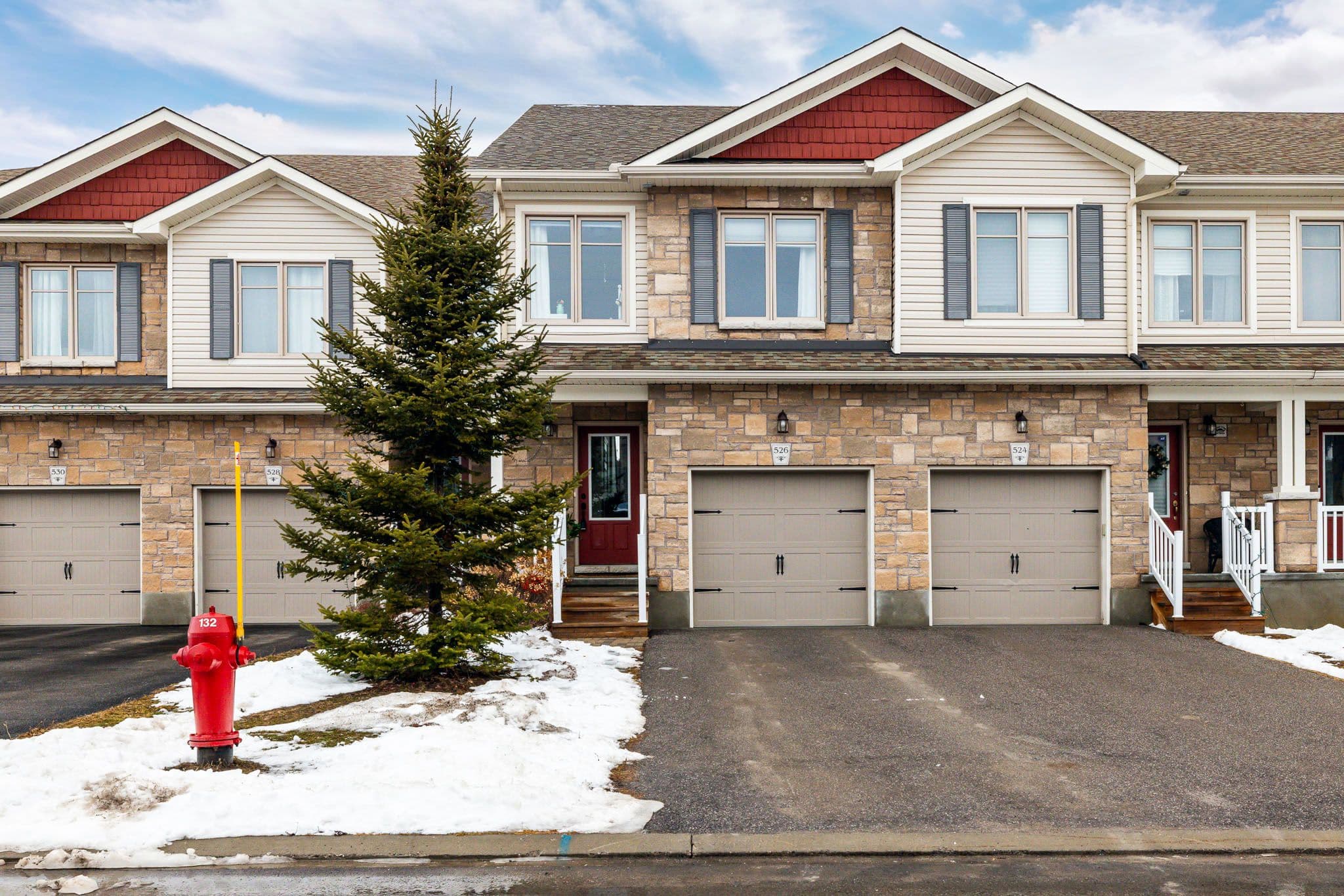 526 Stanley Brothers Street, Mississippi Mills, ON K0A 1A0