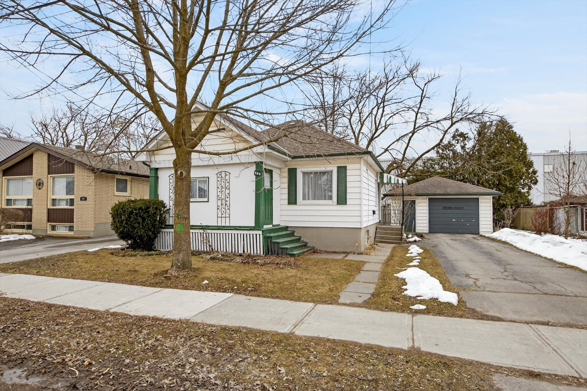 469 Edison Avenue, Peterborough, ON K9J 4G4