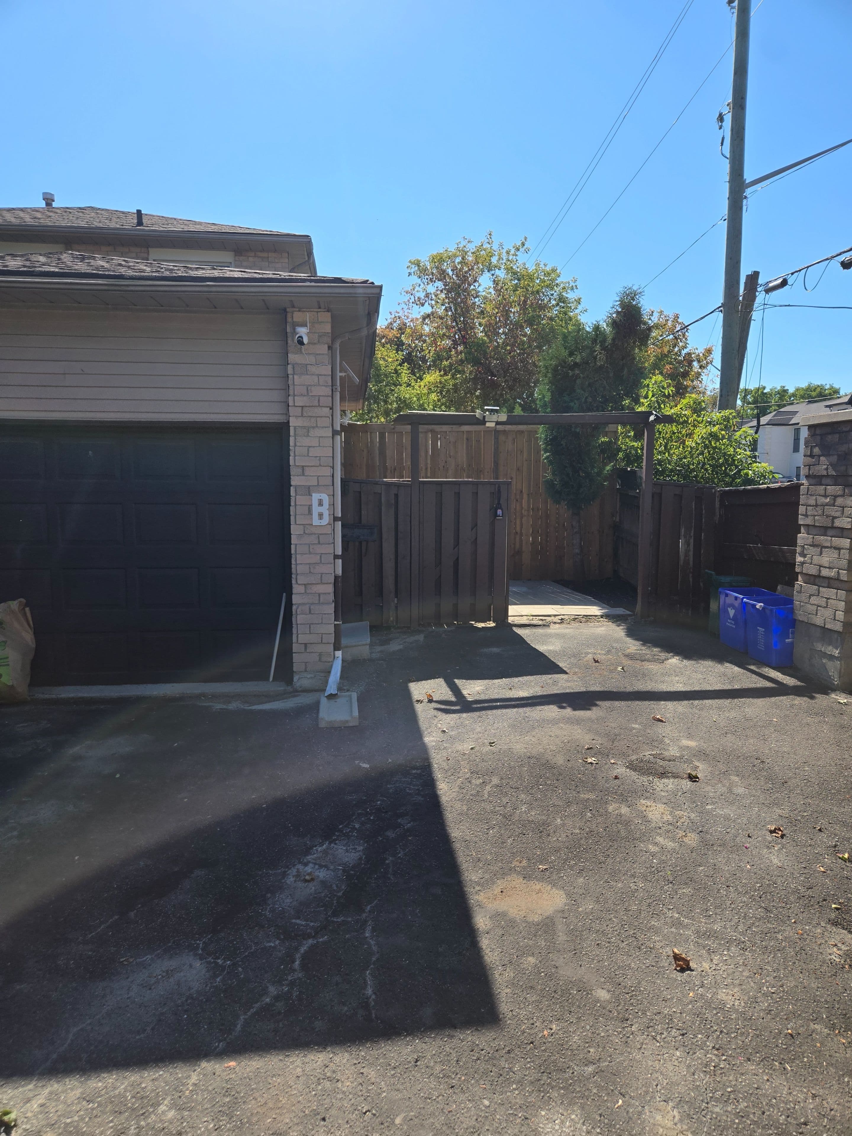 1301 Anton Square, Pickering, ON L1V 5S4