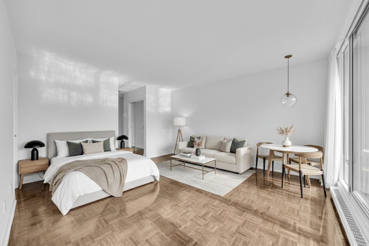 33 Isabella Street 1901, Toronto C08, ON M4Y 2P7