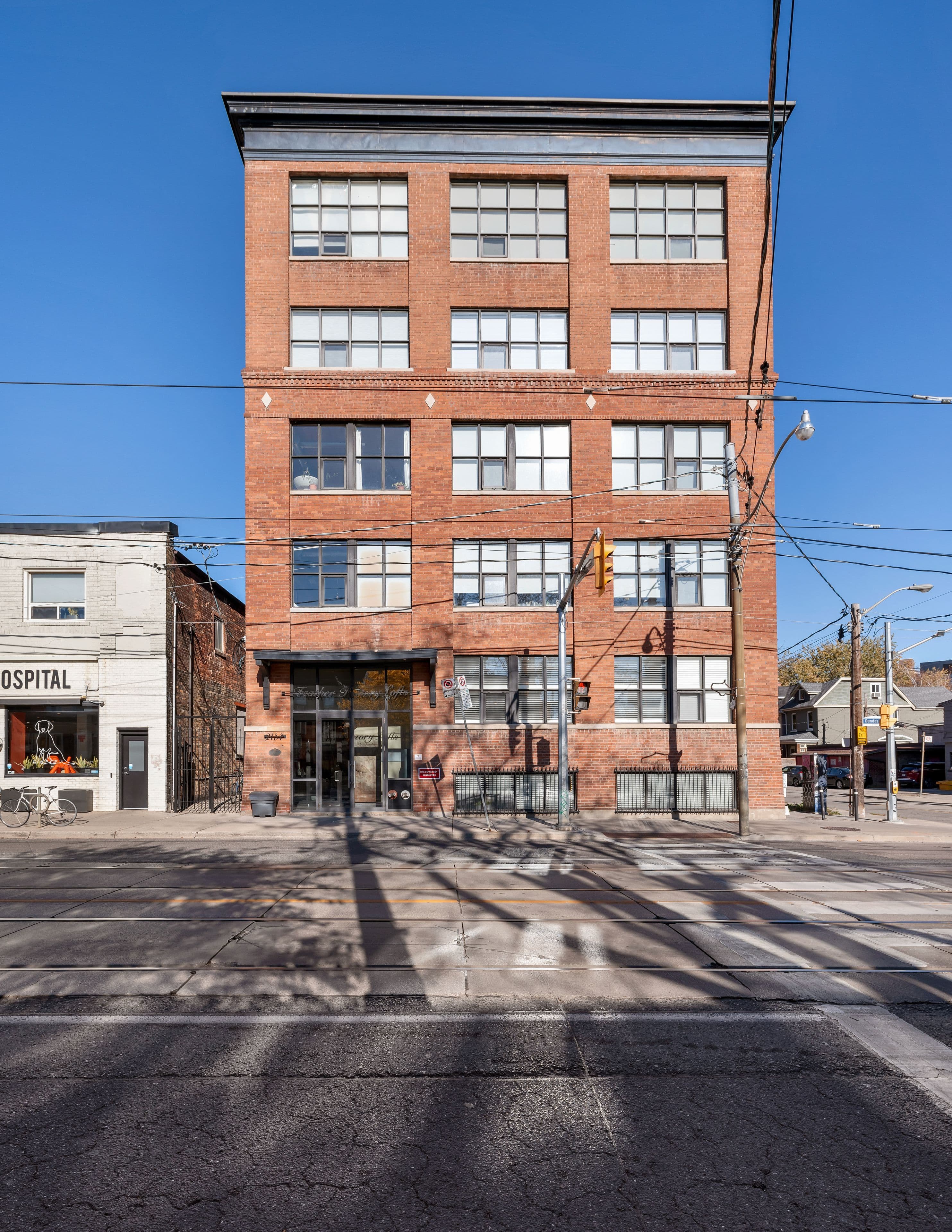 2154 Dundas Street W 105, Toronto W01, ON M6R 1X3