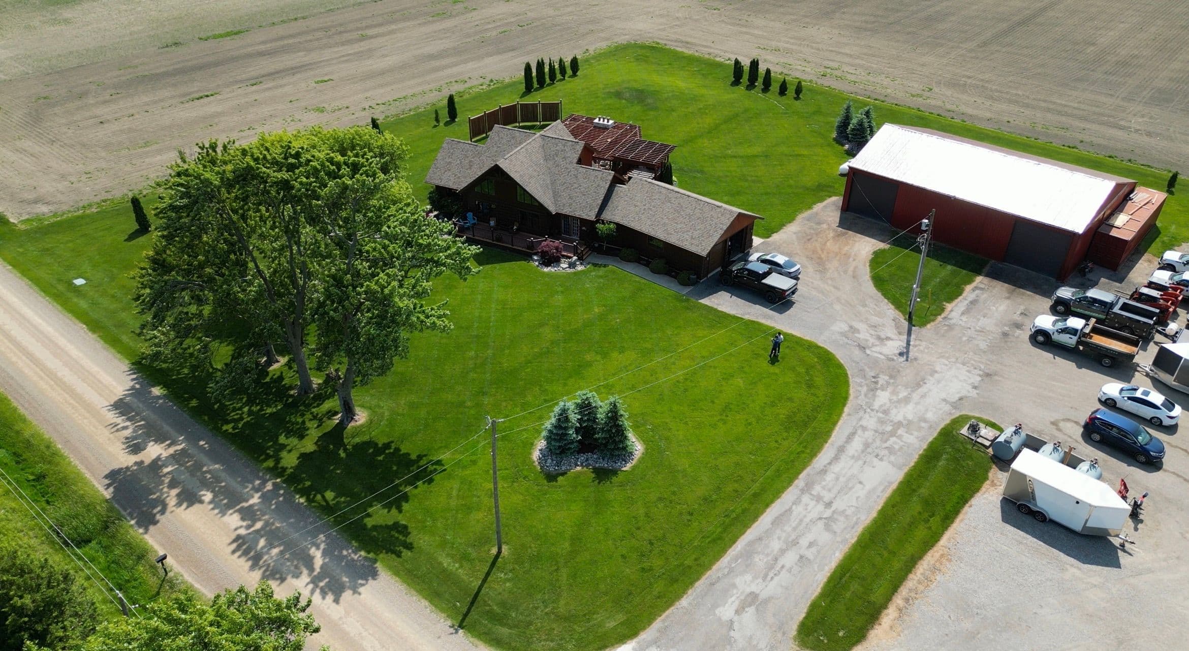 8529 Kinnaird Road, Lambton Shores, ON N0N 1J3