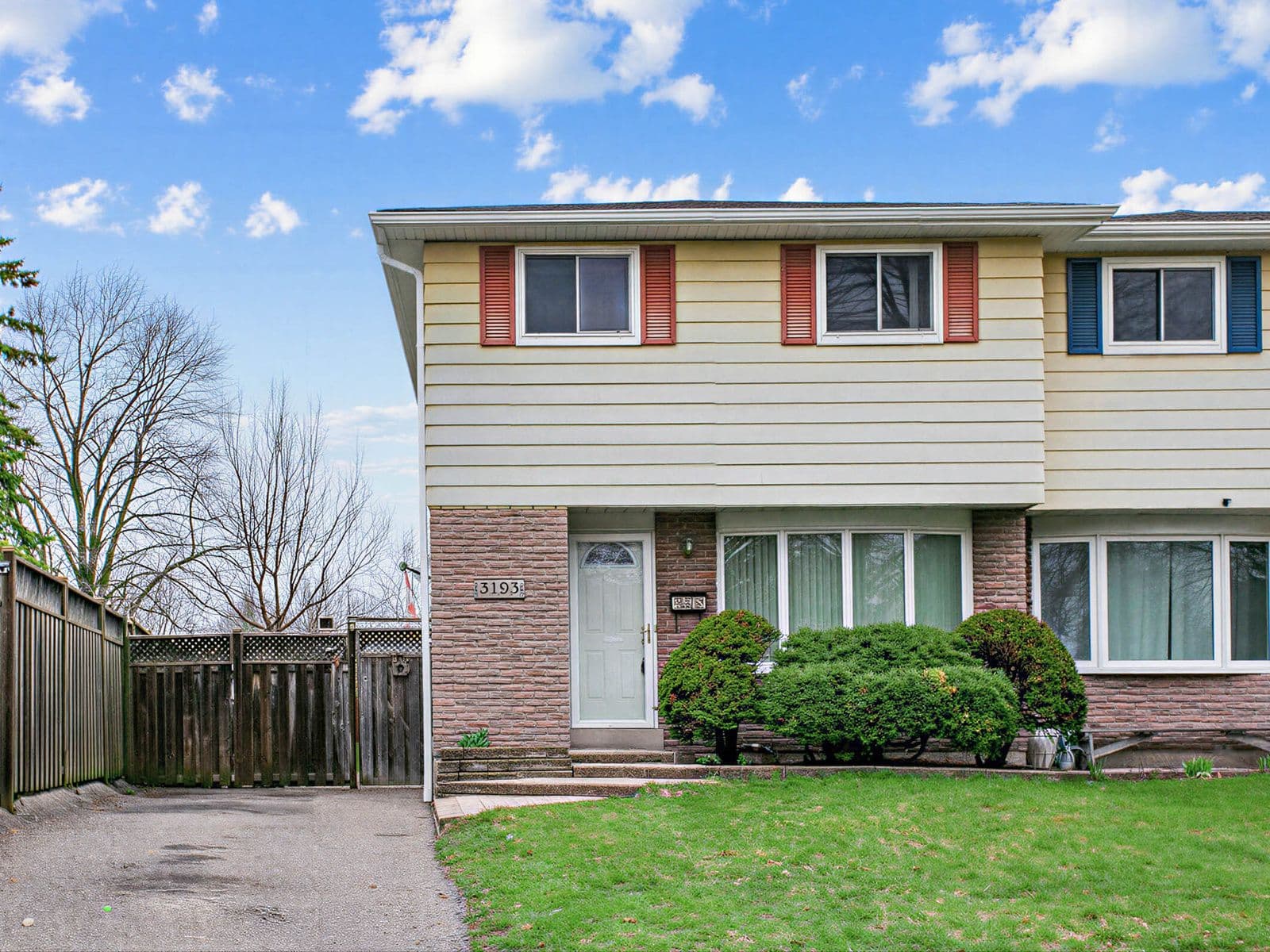 3193 Corrigan Drive, Mississauga, ON L4Y 3C5