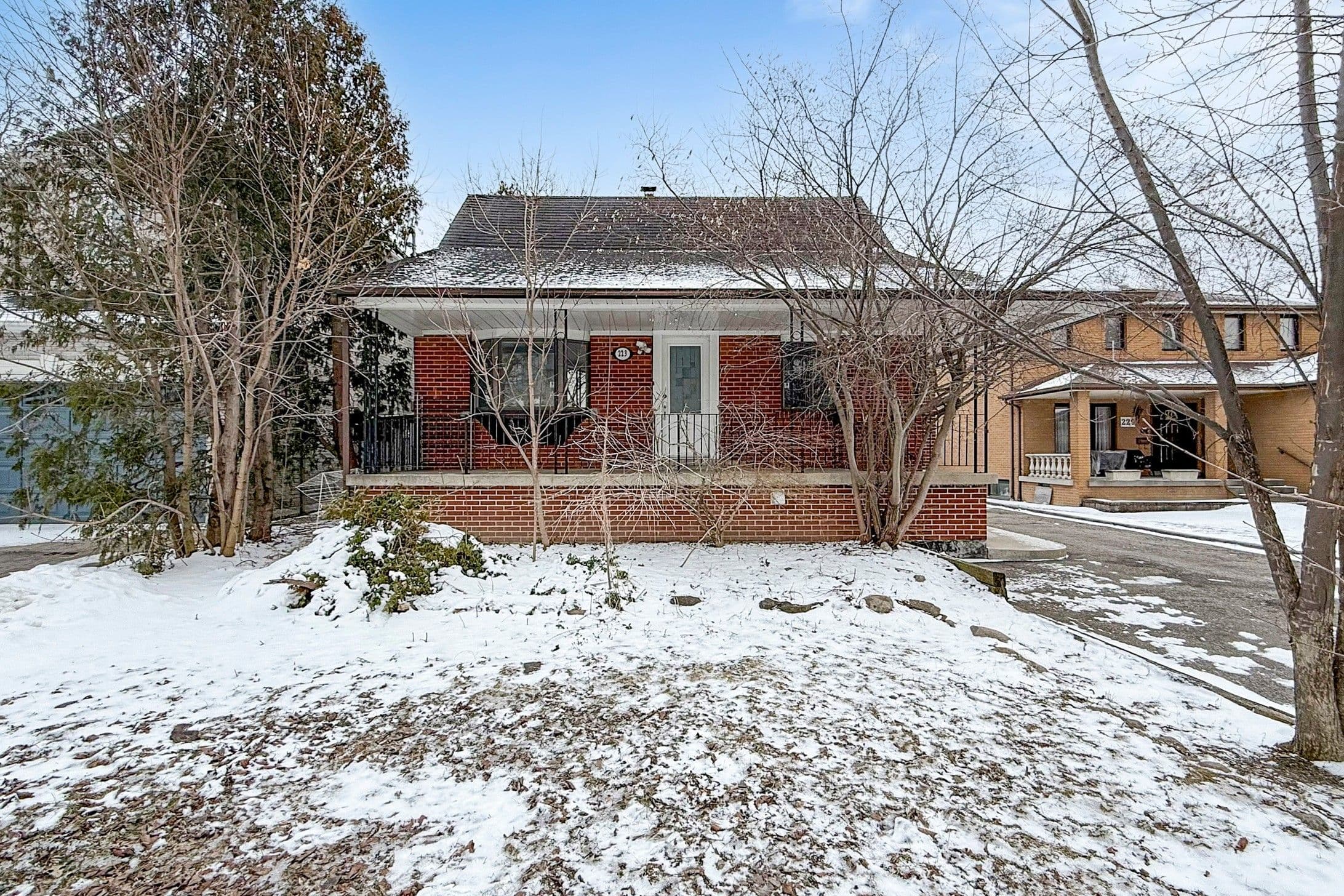 223 Pleasant Avenue, Toronto C07, ON M2M 1M6
