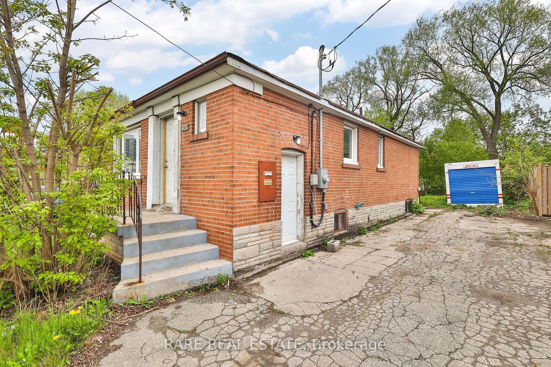 627 Sheppard Avenue W Basement, Toronto C06, ON M3H 2S3