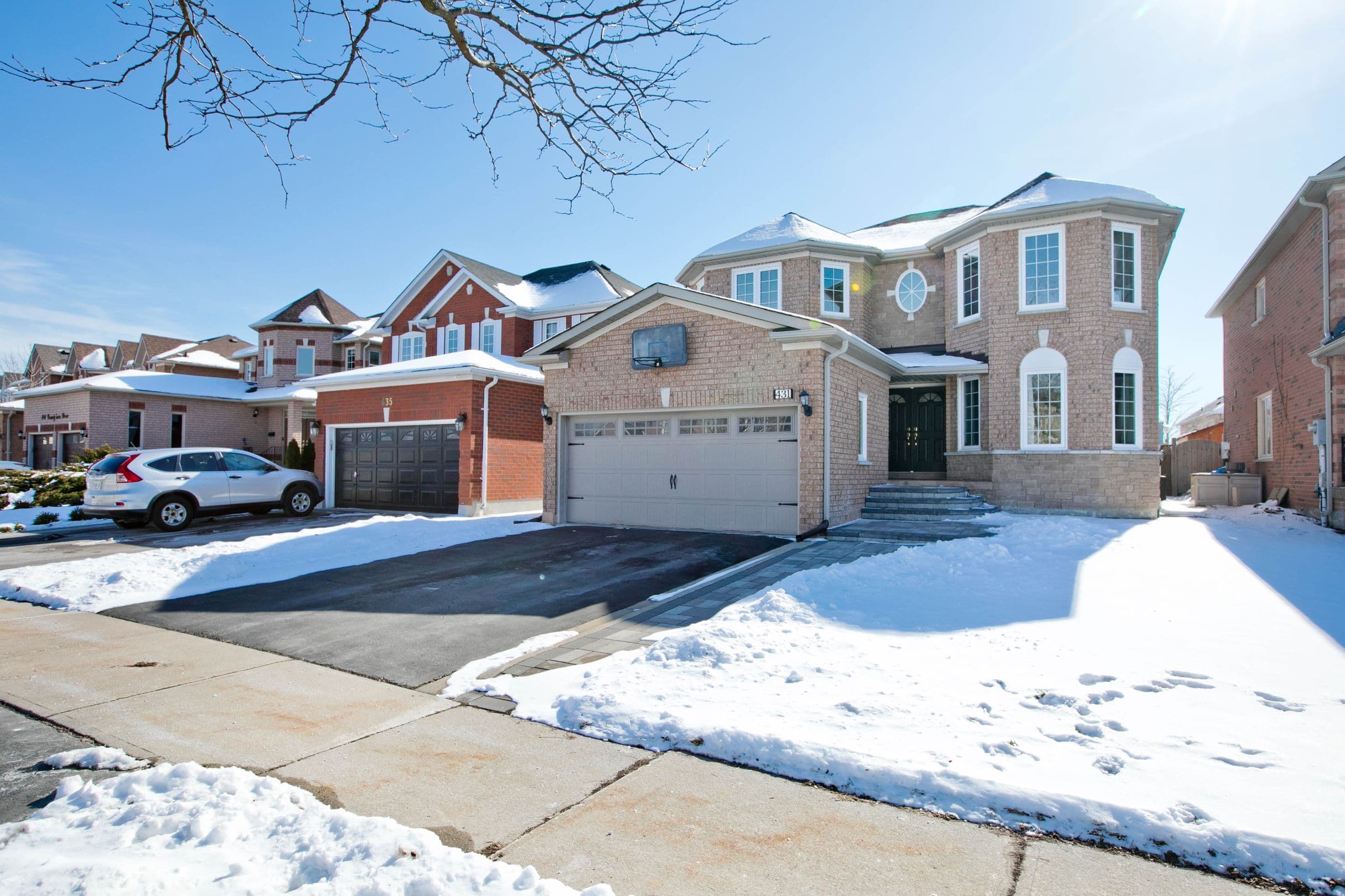 28 Olive Avenue 803, Toronto C14, ON M2N 7E6