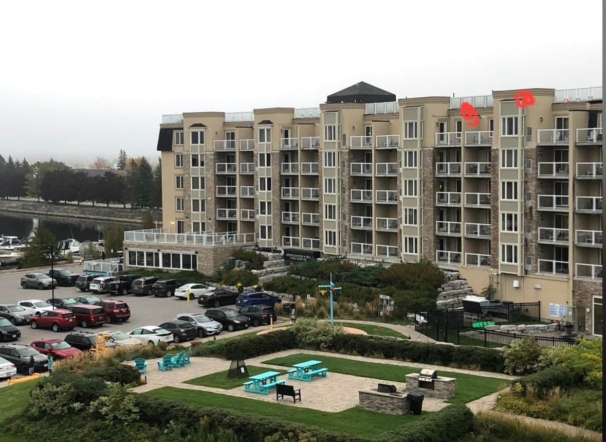 9 Harbour Street 5404-54, Collingwood, ON L9Y 5C5