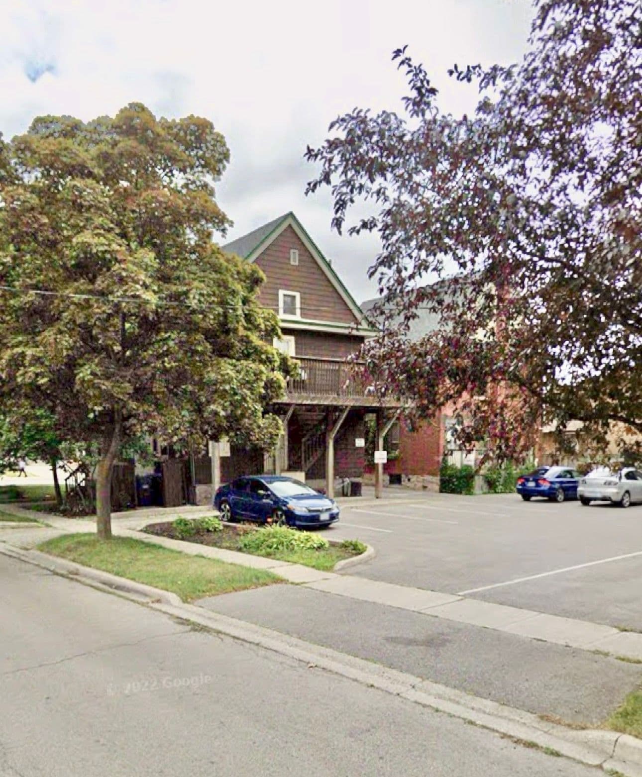 281 Main Street N, Brampton, ON L6X 1N4