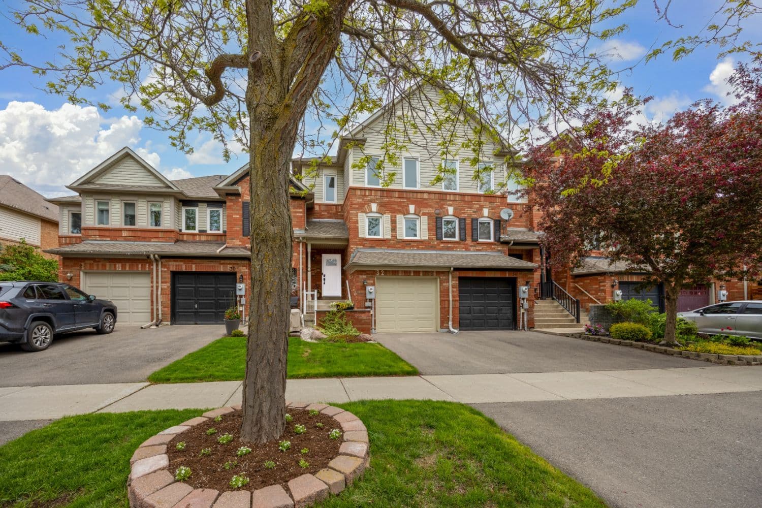 32 Mugford Road, Aurora, ON L4G 7H5